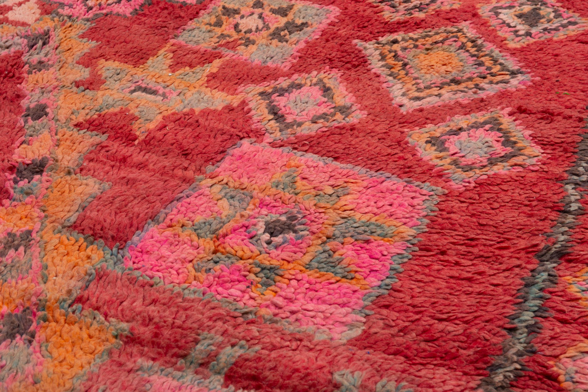 Late 20th Century Vintage Moroccan Boujad Rug, Pink, Red For Sale