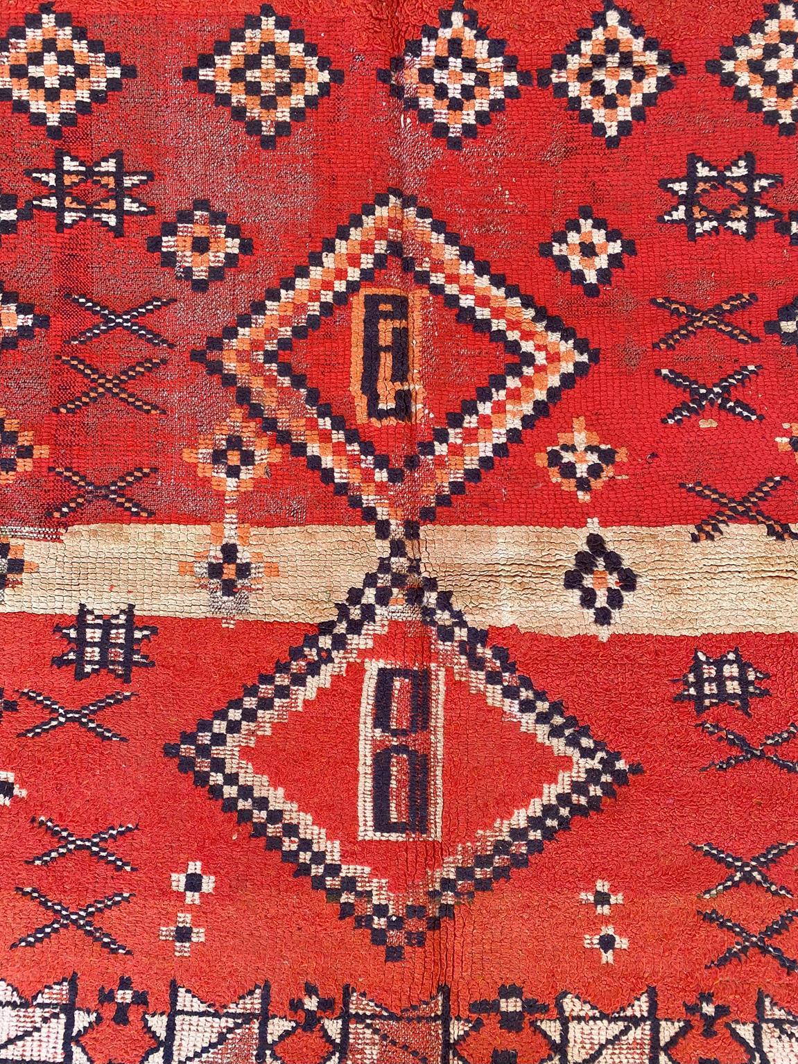 Marokkanischer Boujad-Teppich im Vintage-Stil - Rot - 4x5feet / 124x153cm 2