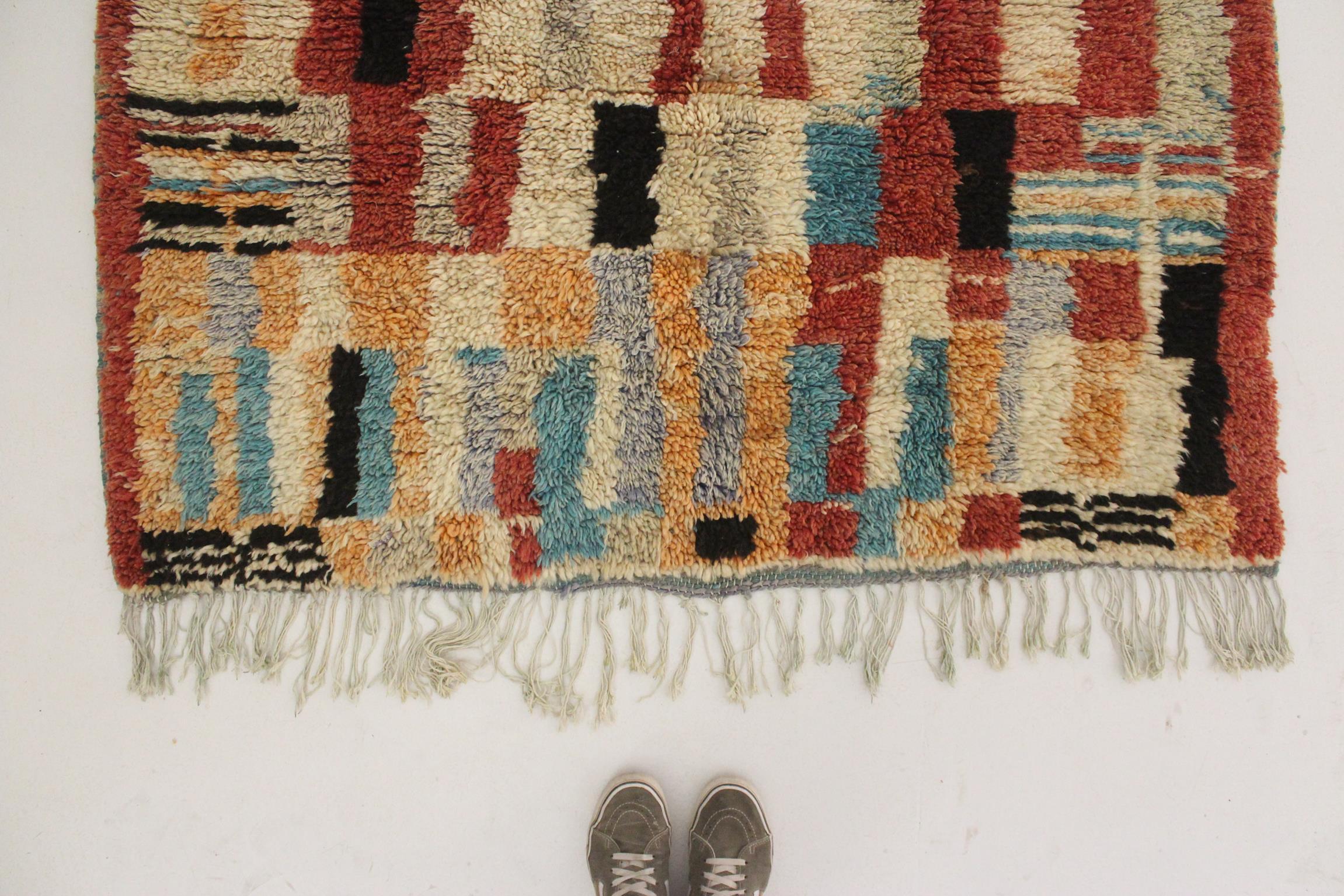 Contemporary Vintage Moroccan Boujad rug - Terracotta/black - 5x8.6feet / 152x263cm For Sale