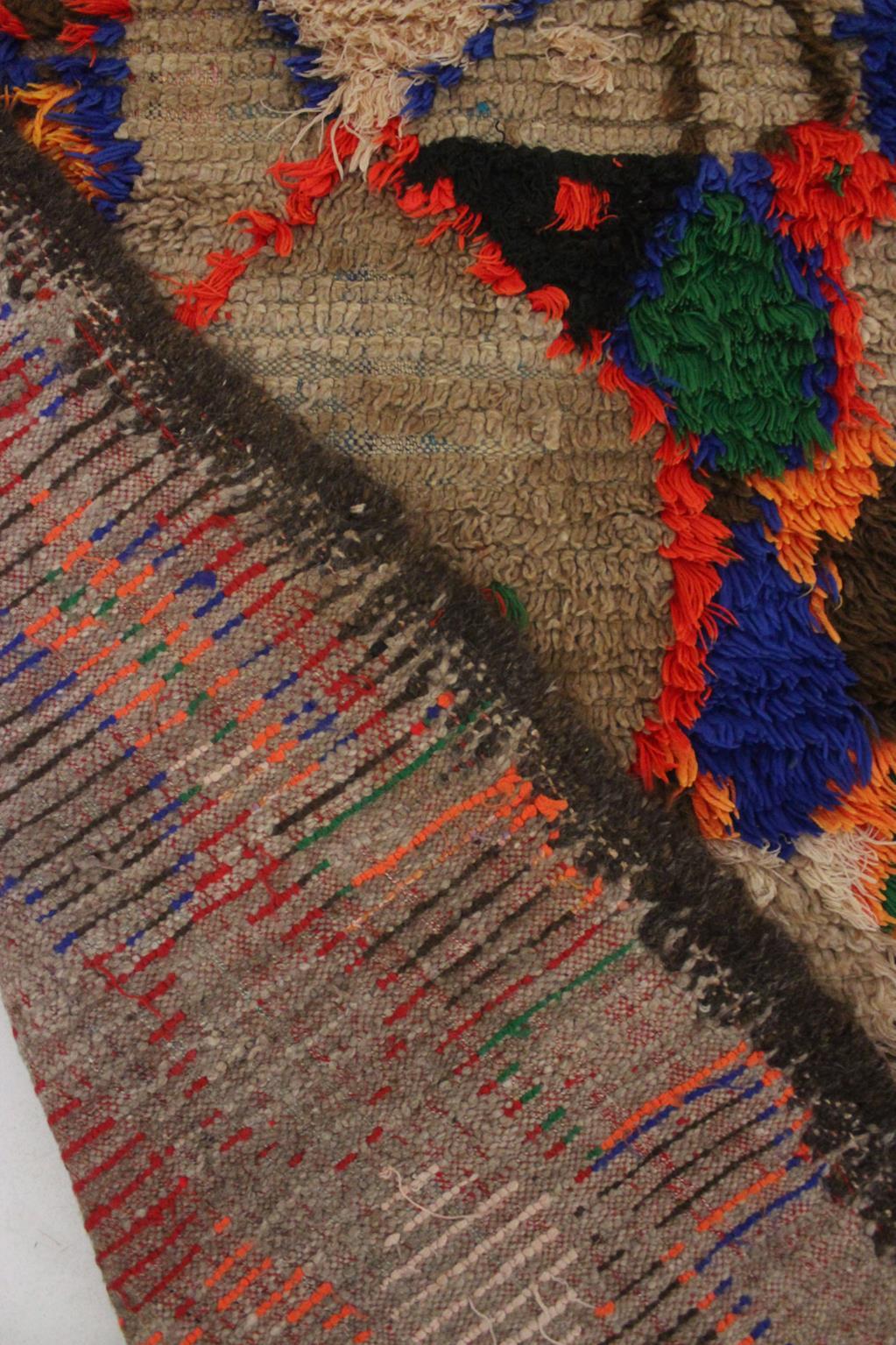Vintage marokkanischen Boujad Läufer Teppich - Brown / Multicolor - 3.6x12.3feet / 109x377cm im Angebot 6