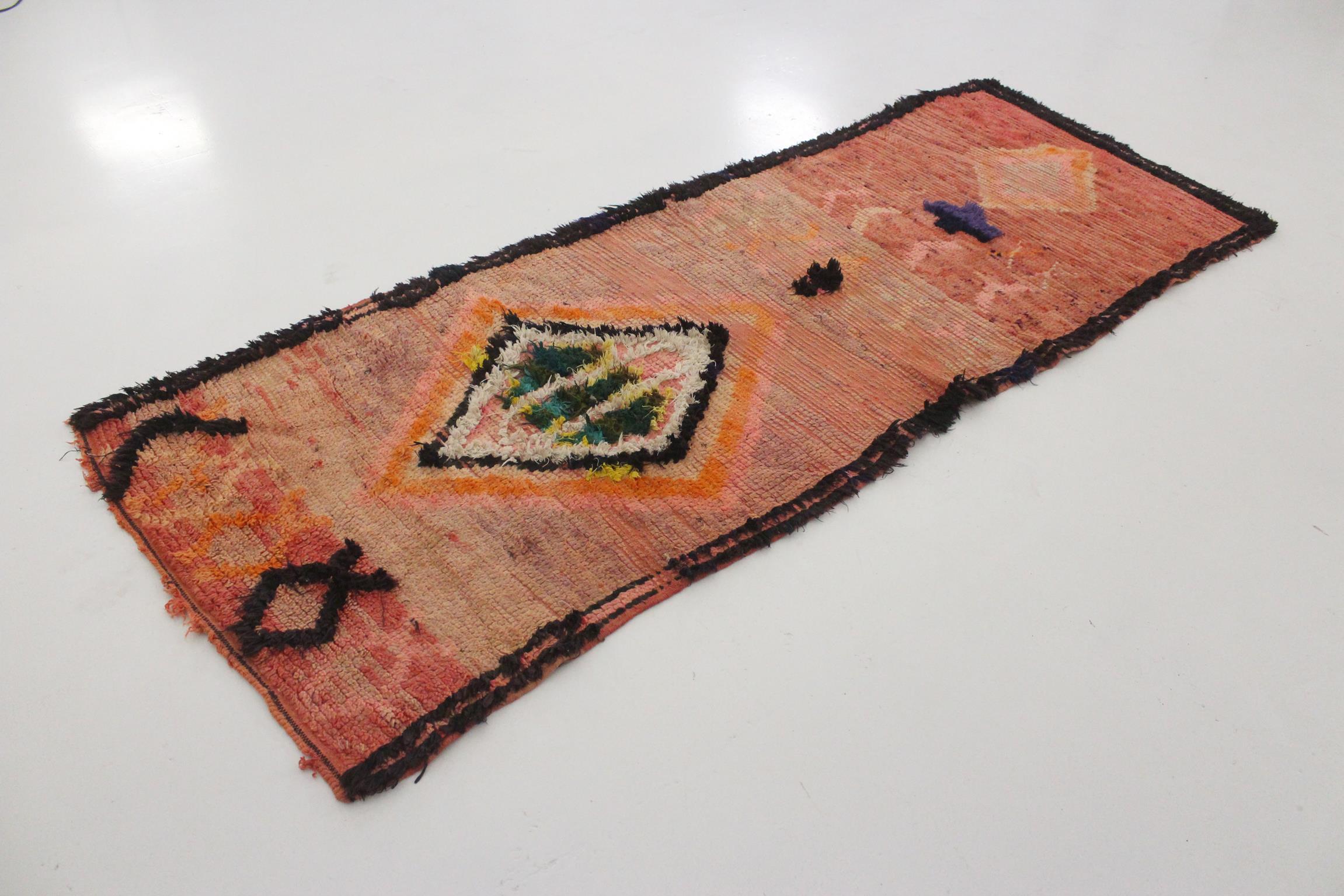 Hand-Woven Vintage Moroccan Boujad runner rug - Orange-pink - 3x8.1feet / 93x247cm For Sale