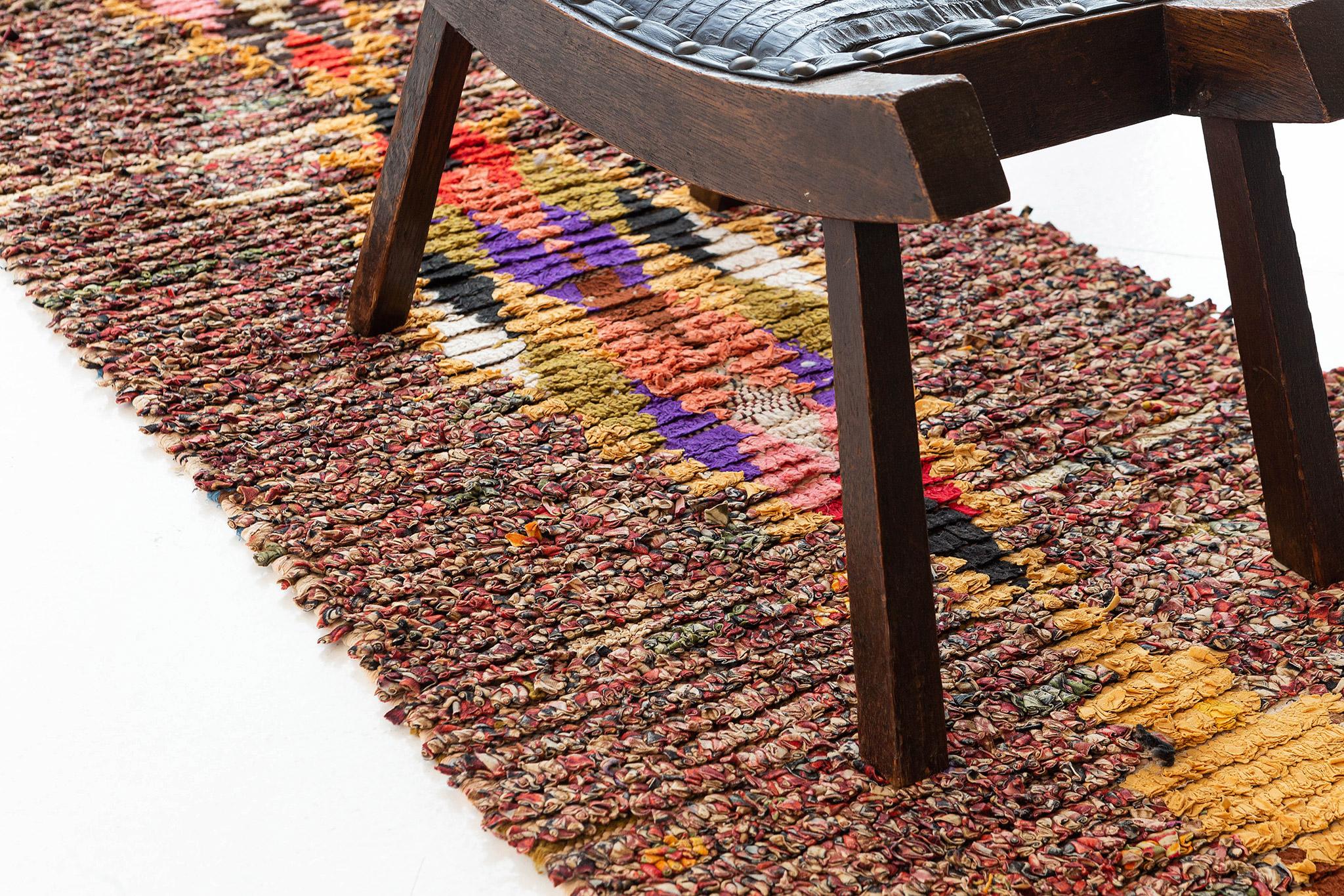 Laine Tapis de couloir berbère marocain vintage de la tribu Boujad en vente