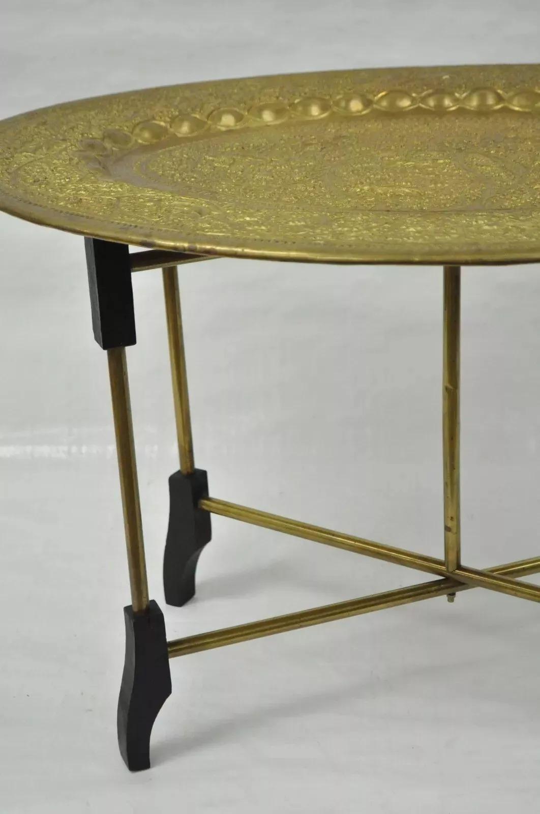 Vintage Moroccan Brass Bird Embossed Oval Tray Folding Small Coffee Table For Sale 4