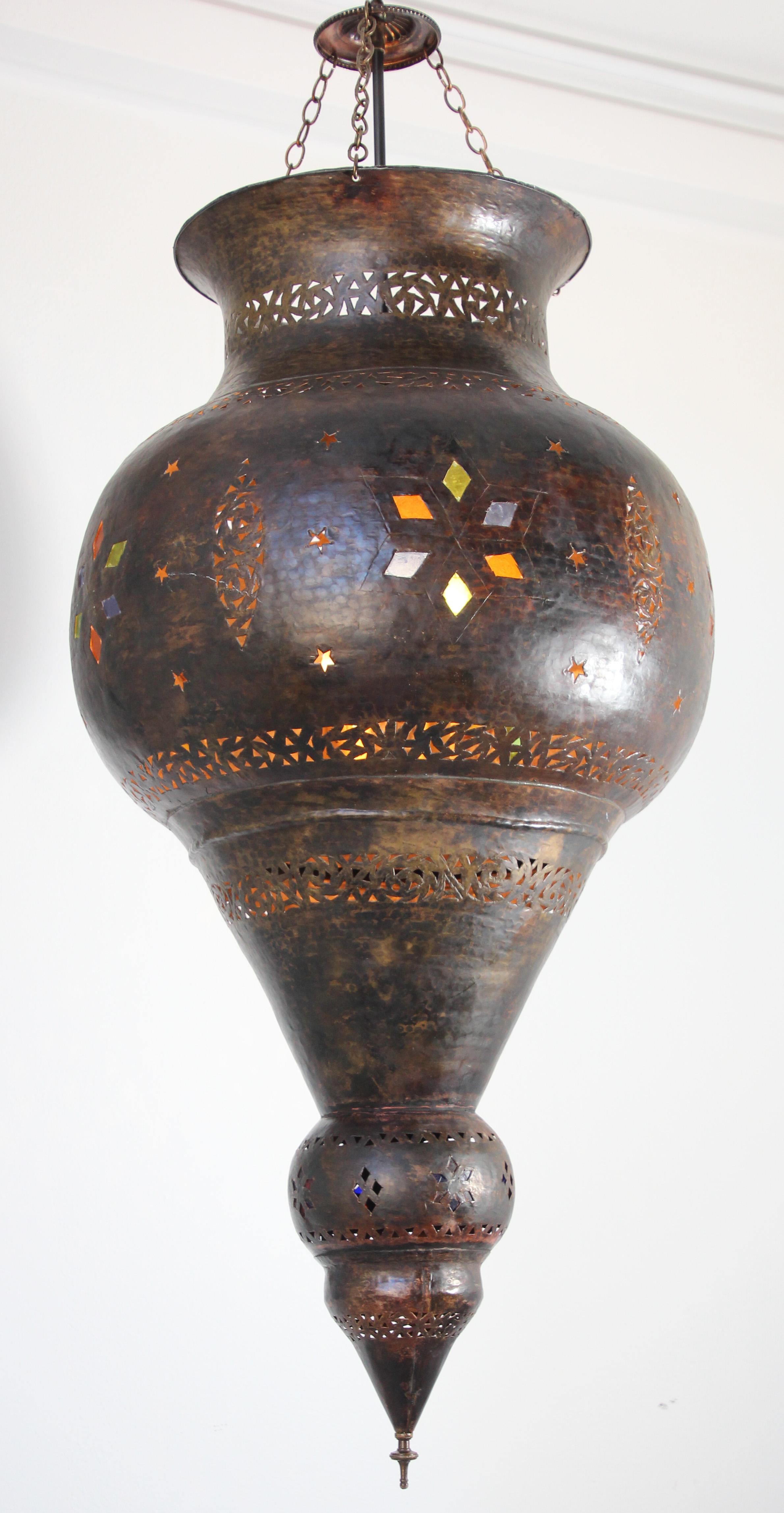 Vintage Moroccan Bronze Moorish Chandelier For Sale 3