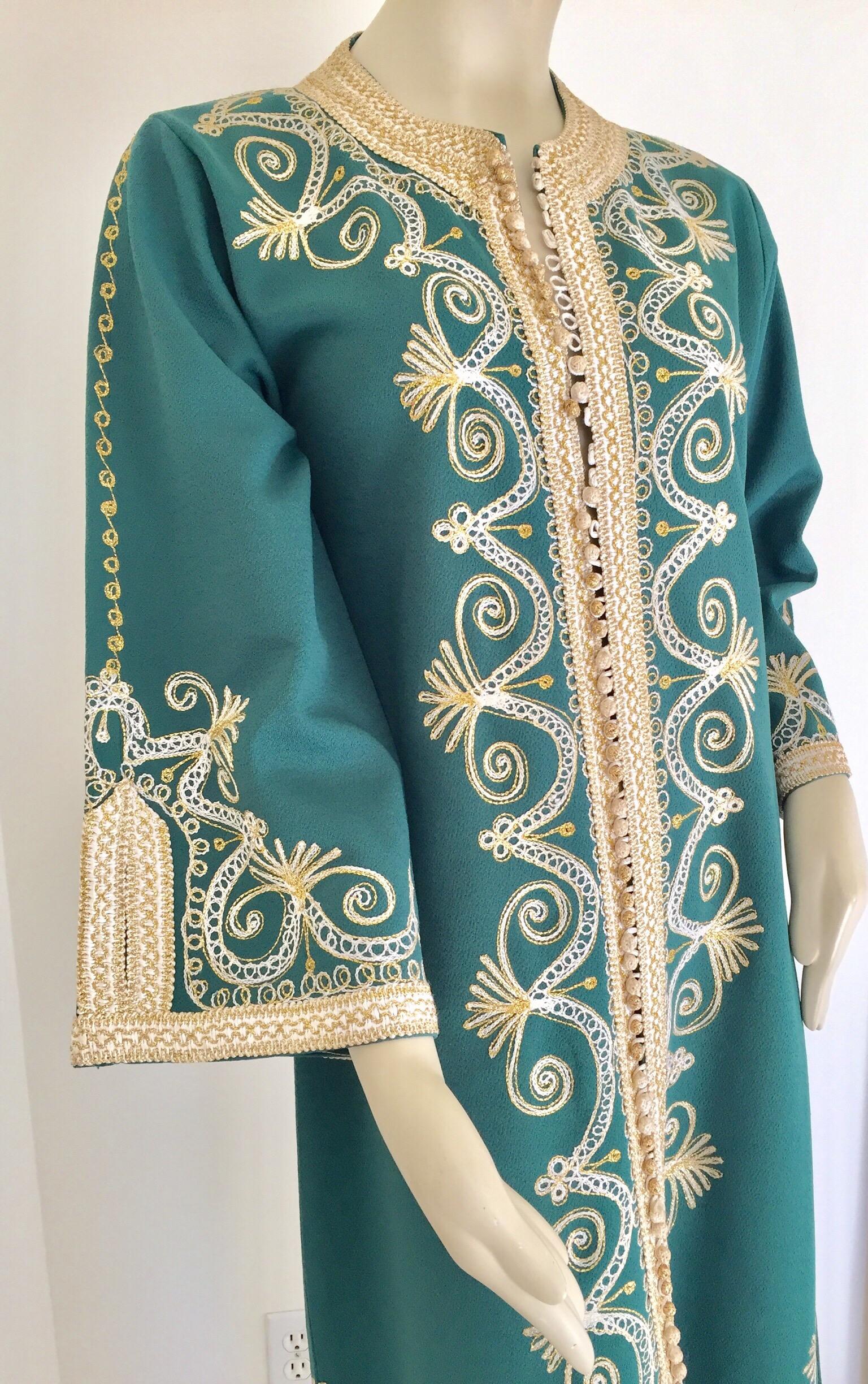 Vintage Moroccan Caftan Emerald Green Maxi Dress, circa 1970 Size M For Sale 6