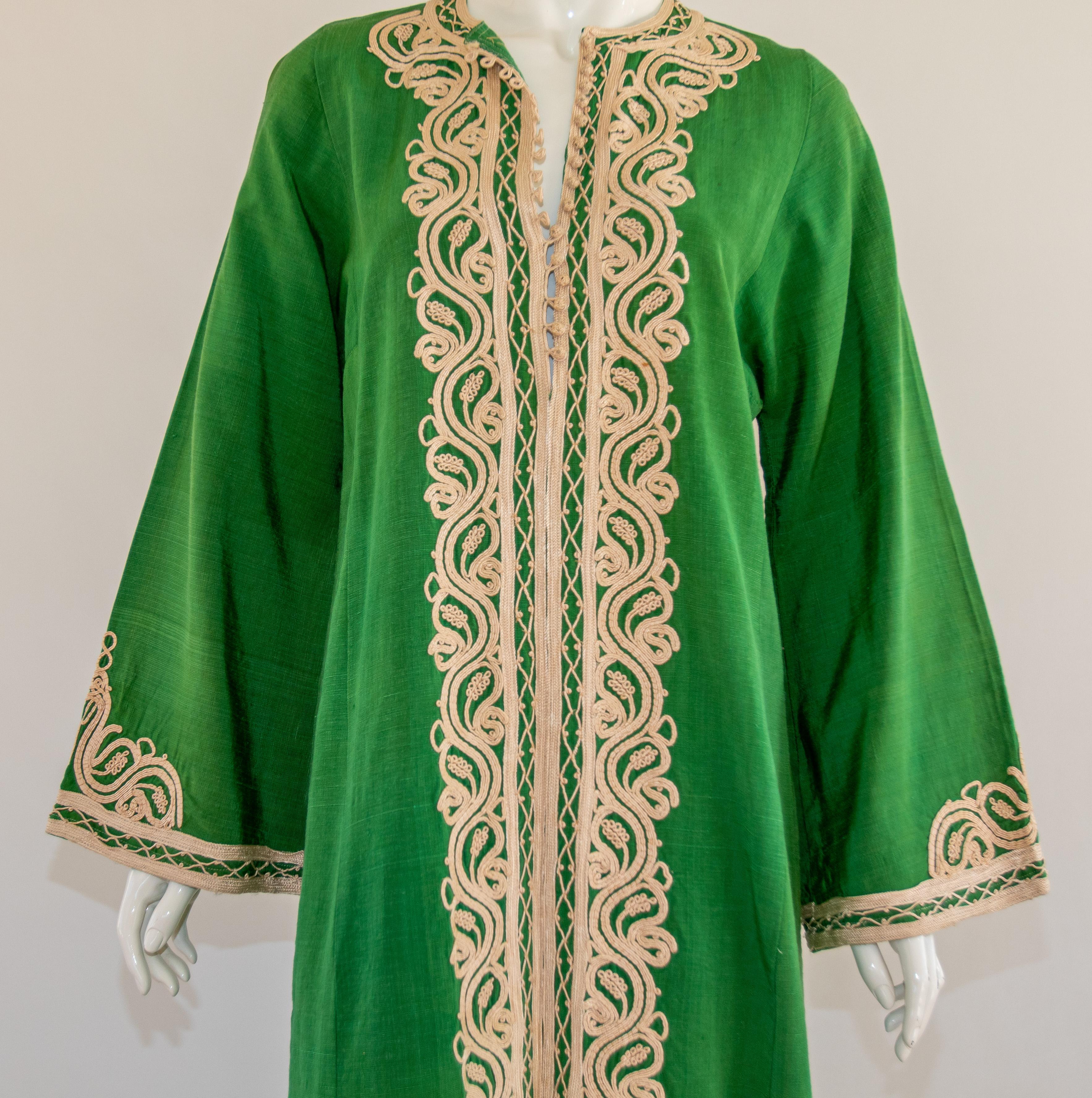 Robe longue vintage marocaine caftan vert émeraude, taille M Bon état - En vente à North Hollywood, CA