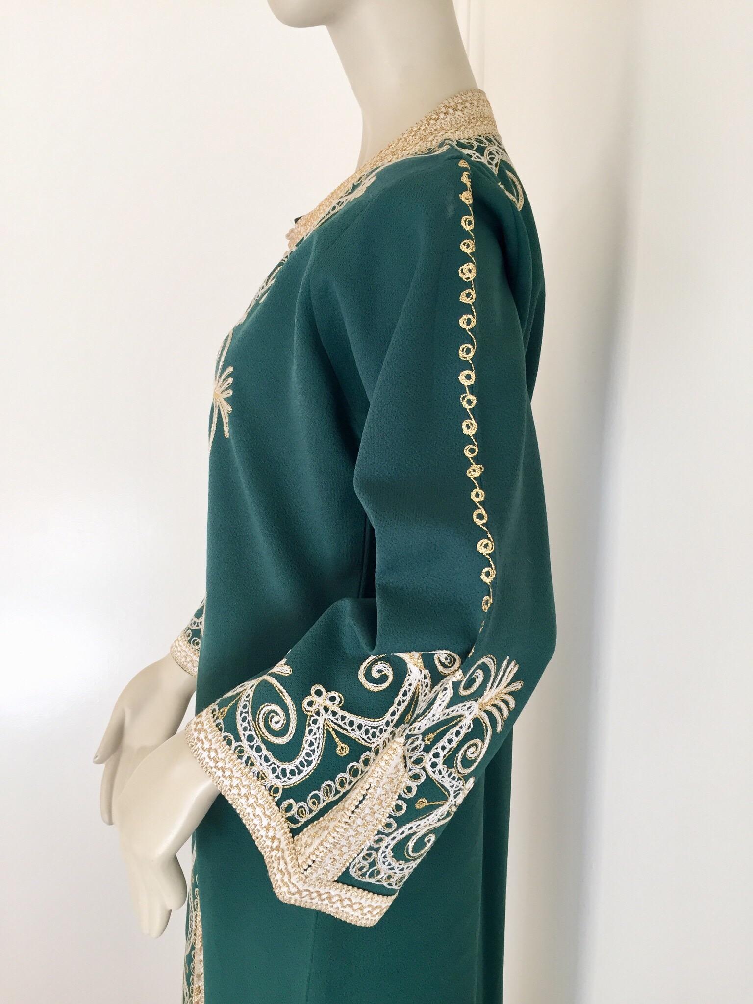 Polyester Vintage Moroccan Caftan Emerald Green Maxi Dress, circa 1970 Size M For Sale