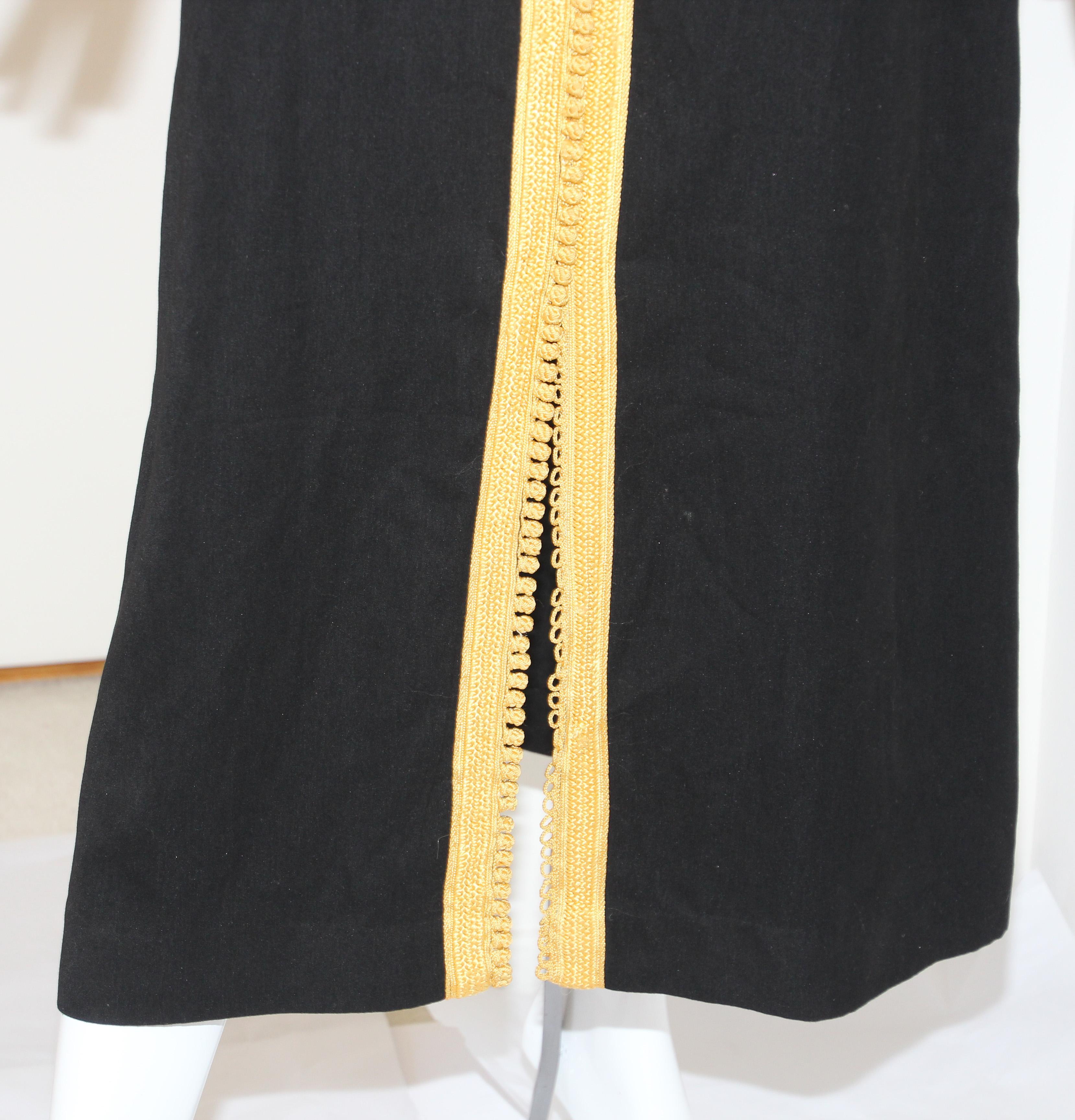 Vintage Moroccan Caftan, Hooded Black and Gold Trim Kaftan Circa 1970's In Good Condition For Sale In North Hollywood, CA