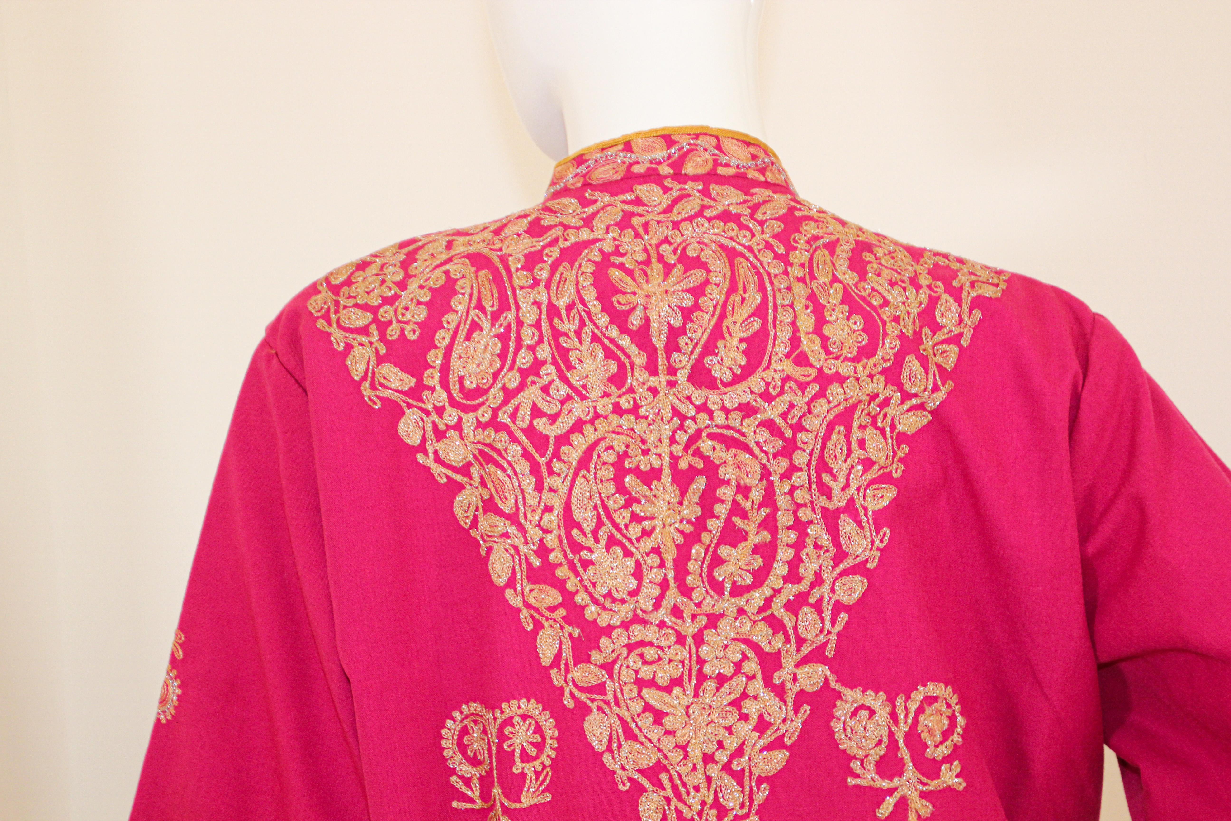 Vintage Moroccan Caftan Hot Pink with Gold, 1970's For Sale 11
