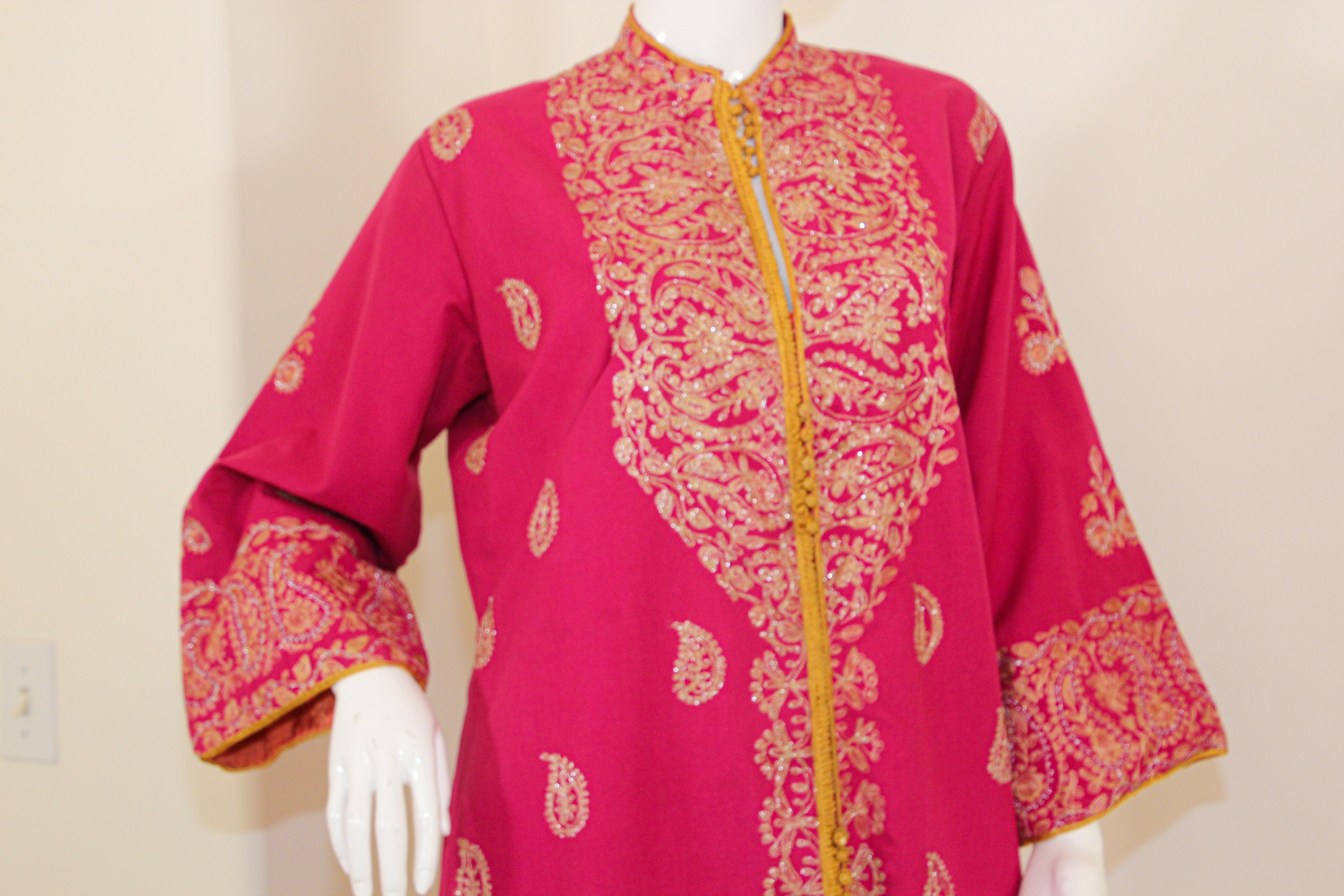 Vintage Moroccan Caftan Hot Pink with Gold, 1970's For Sale 1