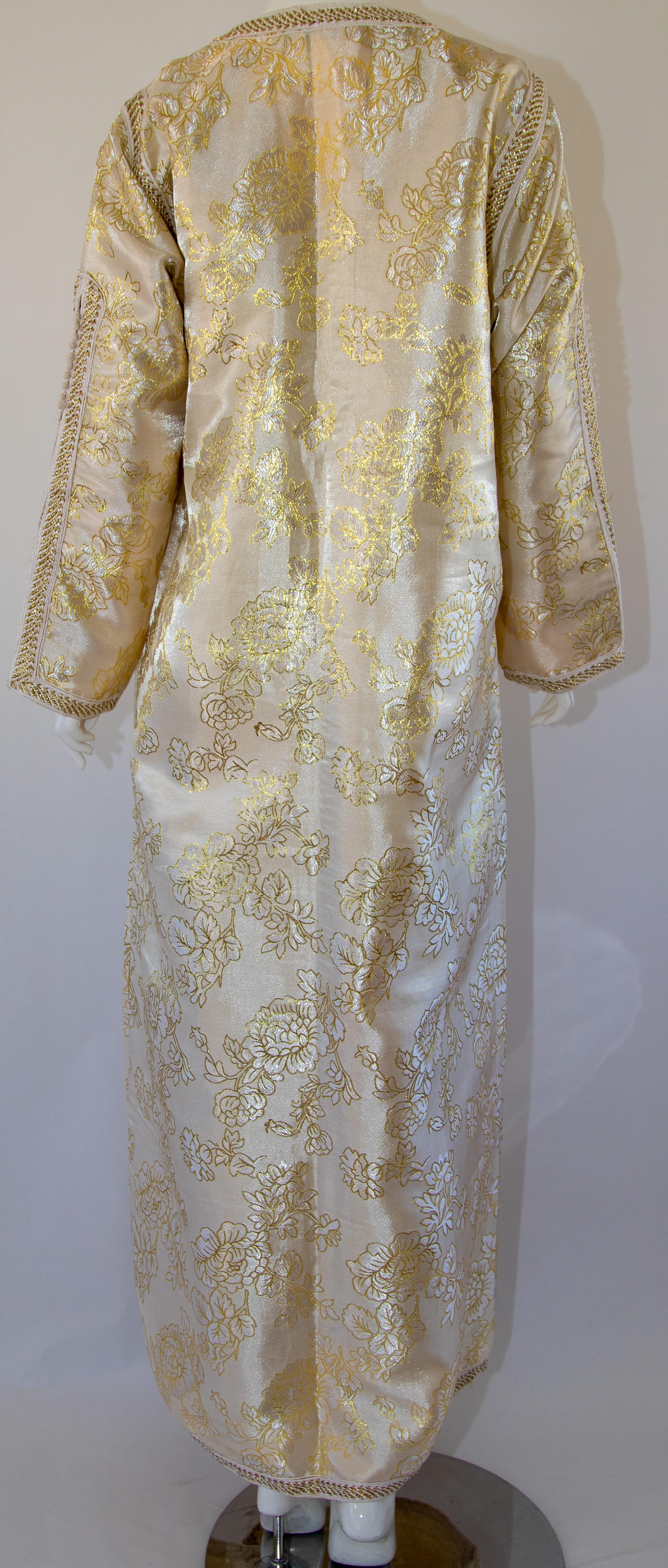 Vintage Moroccan Caftan in Gold Brocade Maxi Dress Kaftan Size L to XL For Sale 12