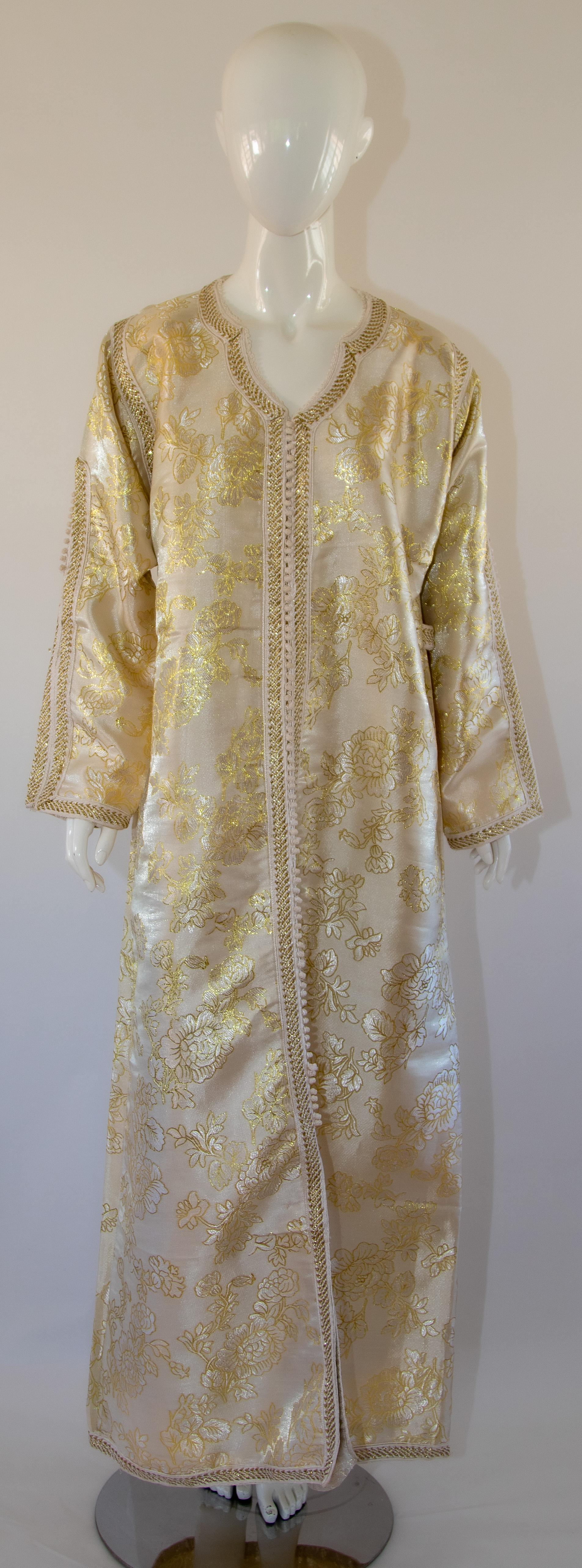 Vintage Moroccan Caftan in Gold Brocade Maxi Dress Kaftan Size L to XL For Sale 14