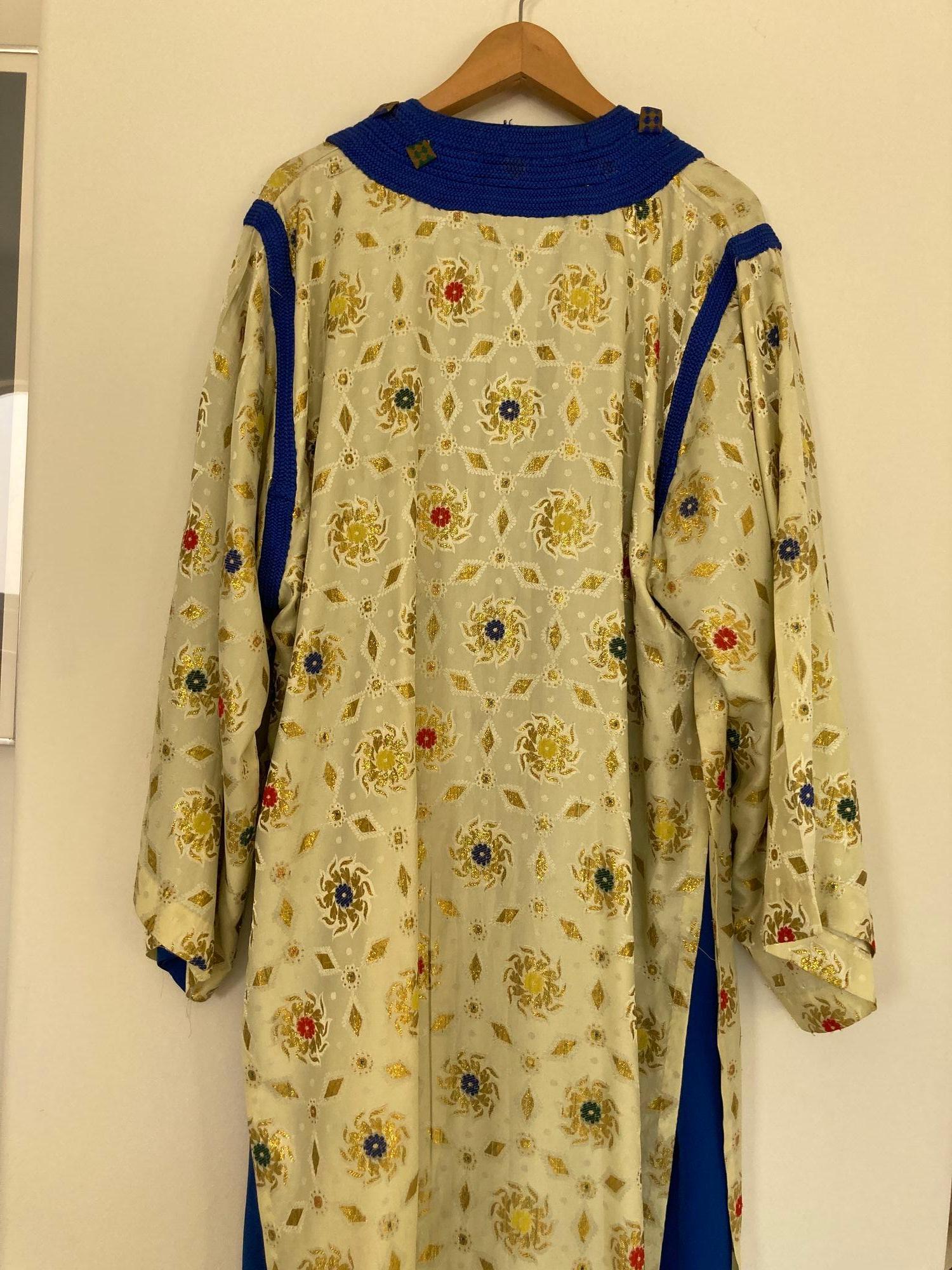 Vintage Moroccan Caftan in Royal Blue And Gold For Sale 3