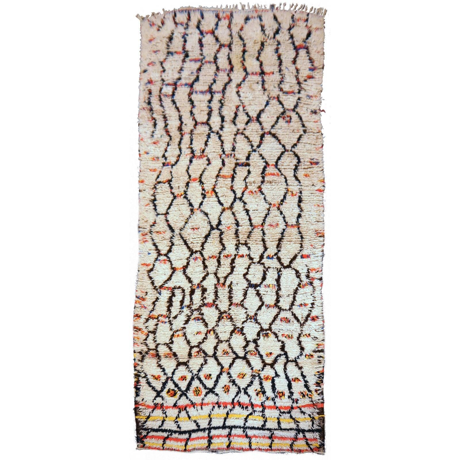 Vintage Moroccan tribal Azilal carpet For Sale 2