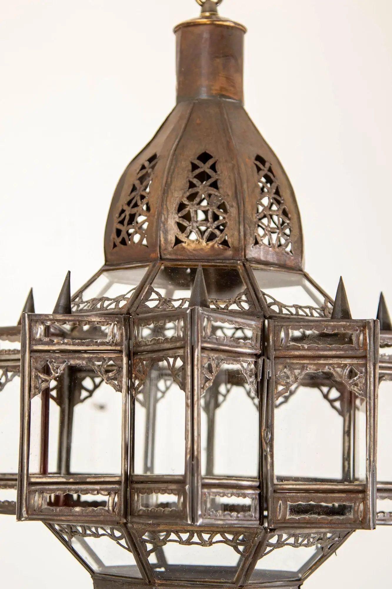 Moroccan Hanging Glass Lantern in Moorish Star Shape In Good Condition For Sale In North Hollywood, CA