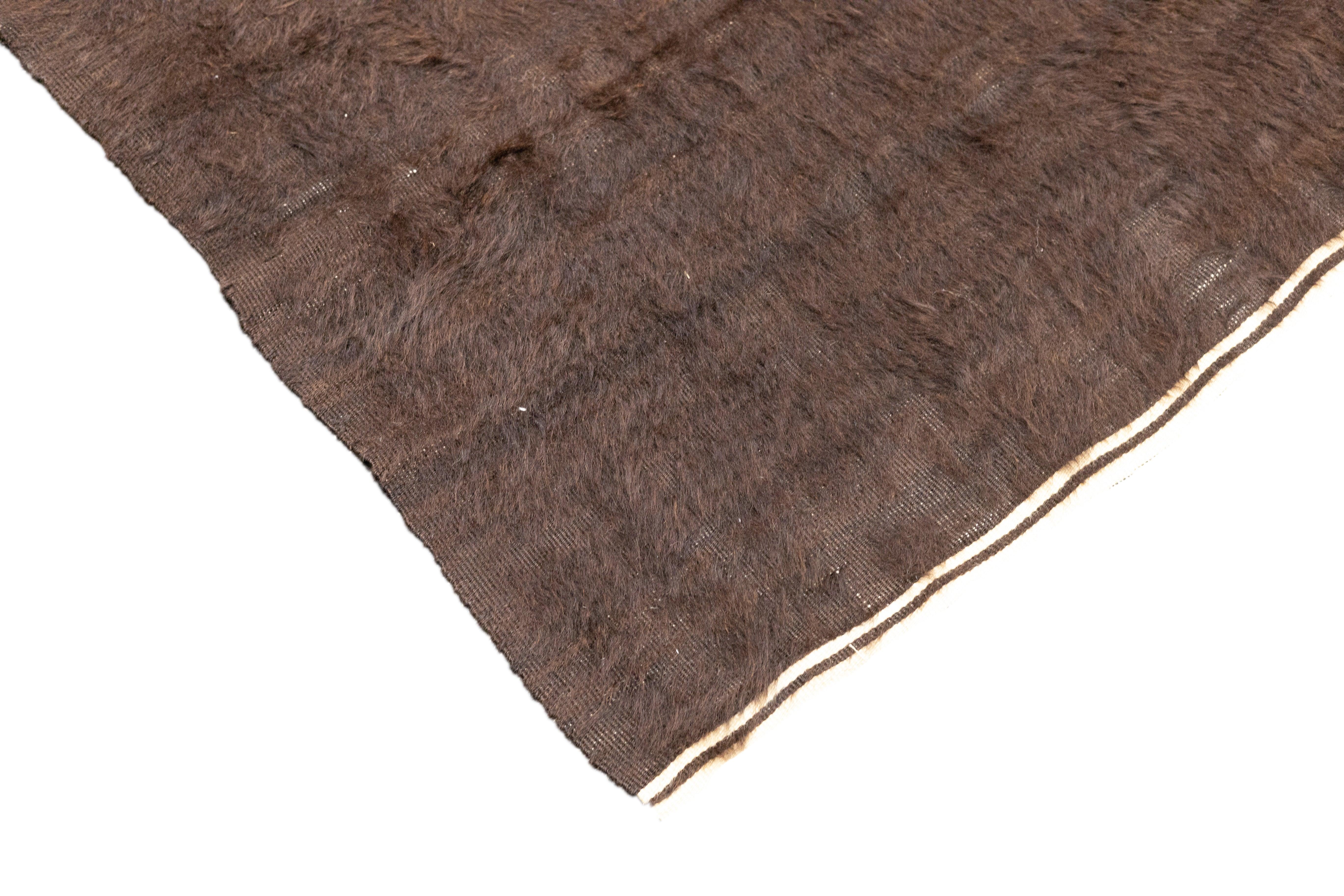Marocchino Tappeto marocchino vintage in pelle di mucca 4'8'' x 5'7'' in vendita