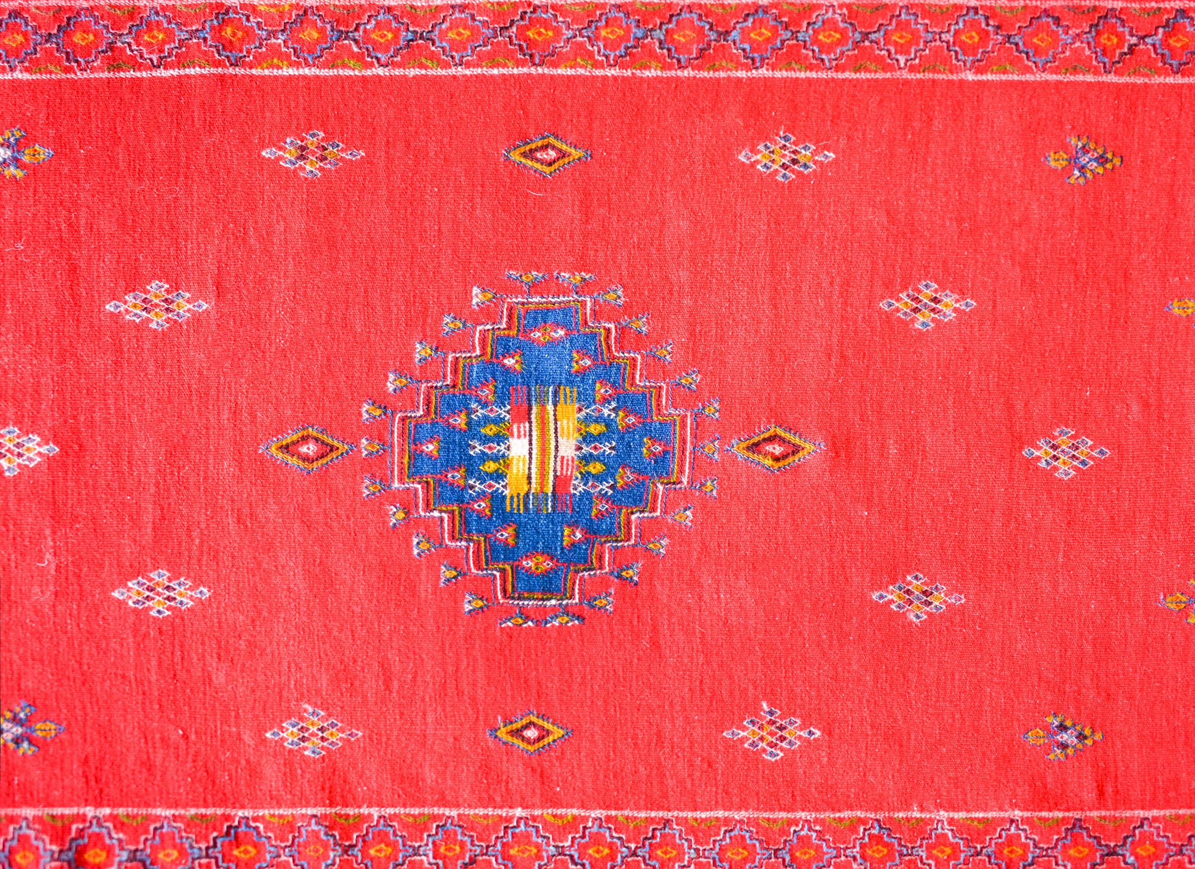 Hand-Woven Moroccan Flatweave Rug For Sale