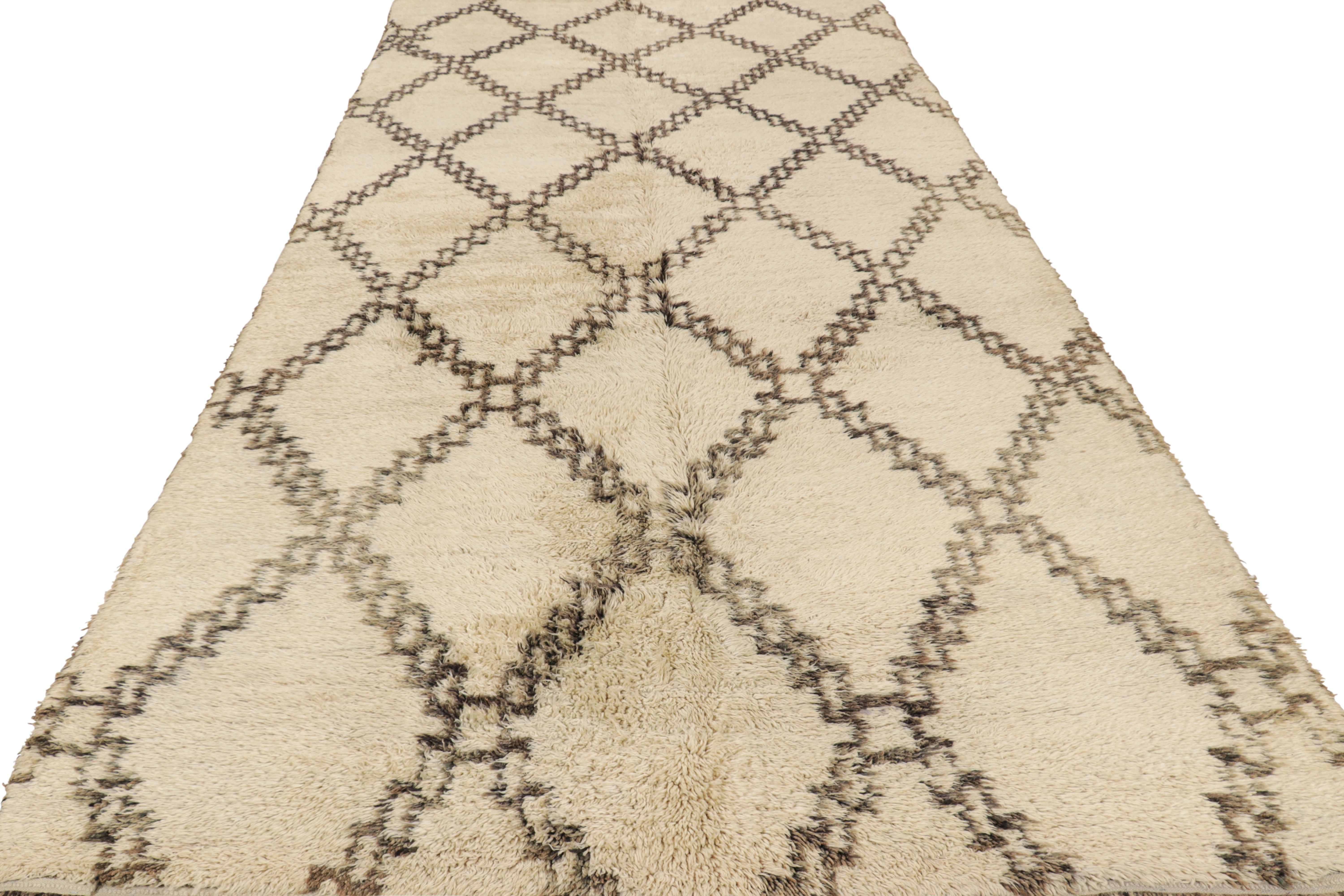 Mid-20th Century Vintage Moroccan Gallery Runner Rug in Cream with Brown Lozenges  Rug & Kilim For Sale