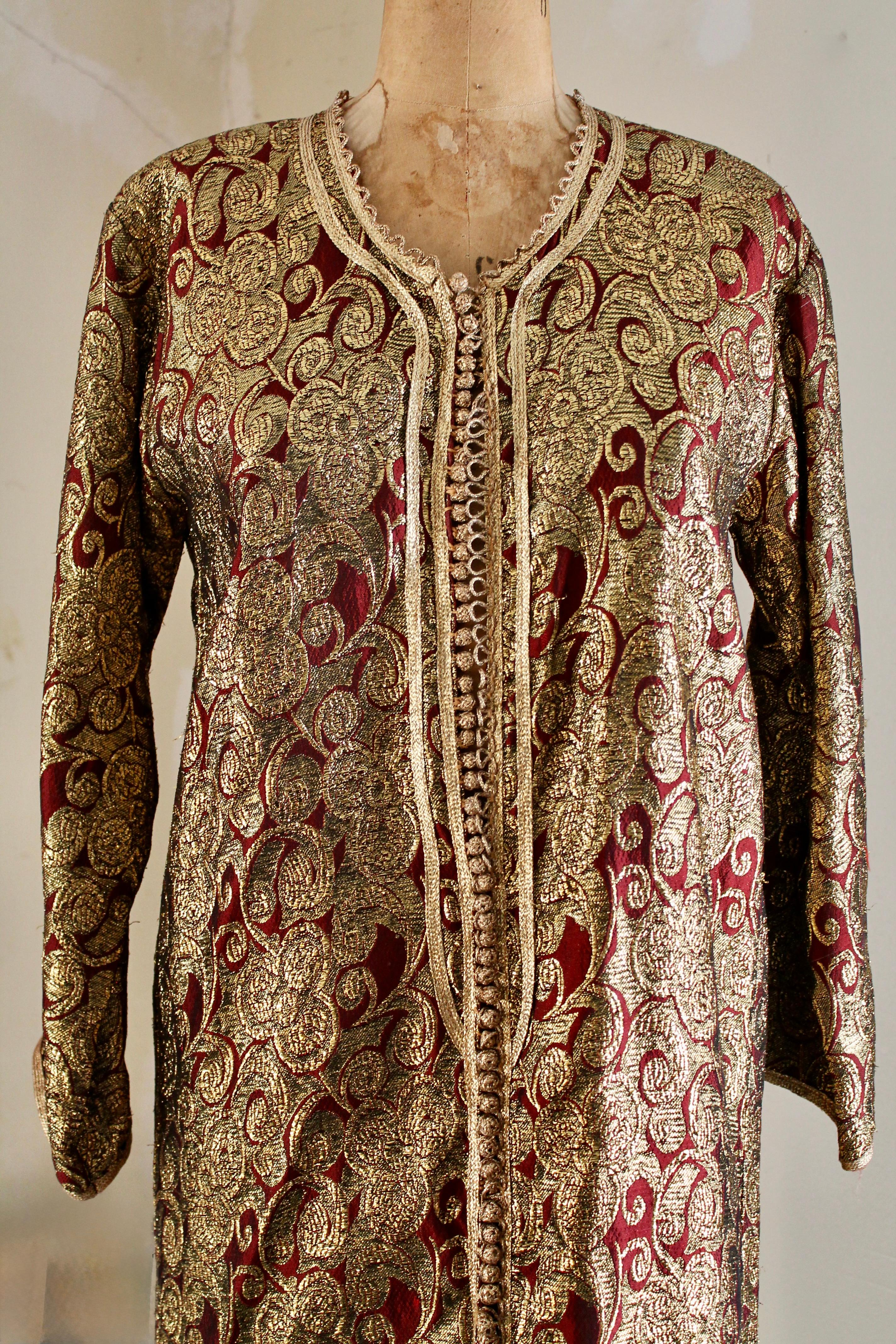Caftan Marocain Vintage en Lame d'Or en vente 3