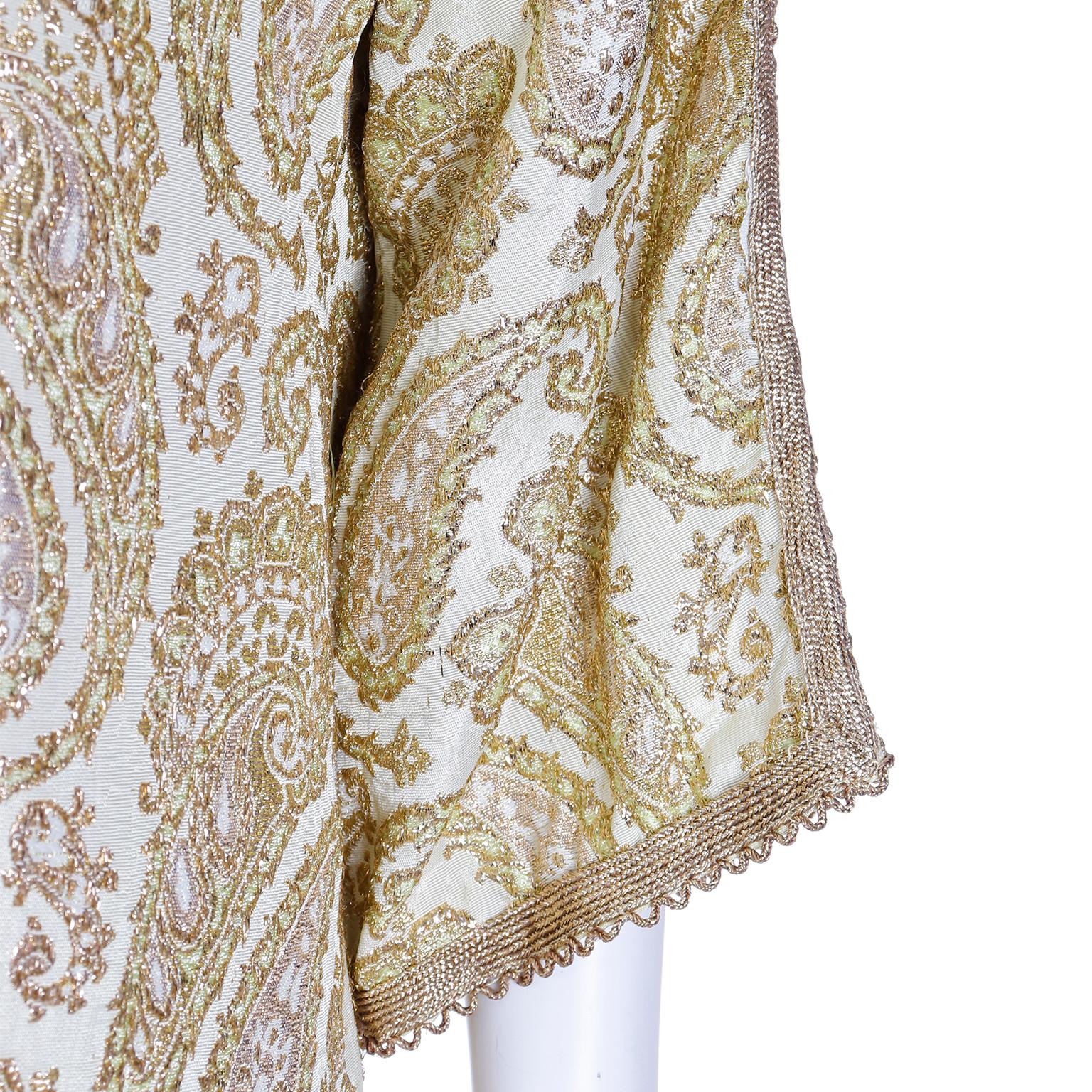Vintage Moroccan Gold Metallic Paisley Short Caftan For Sale 2