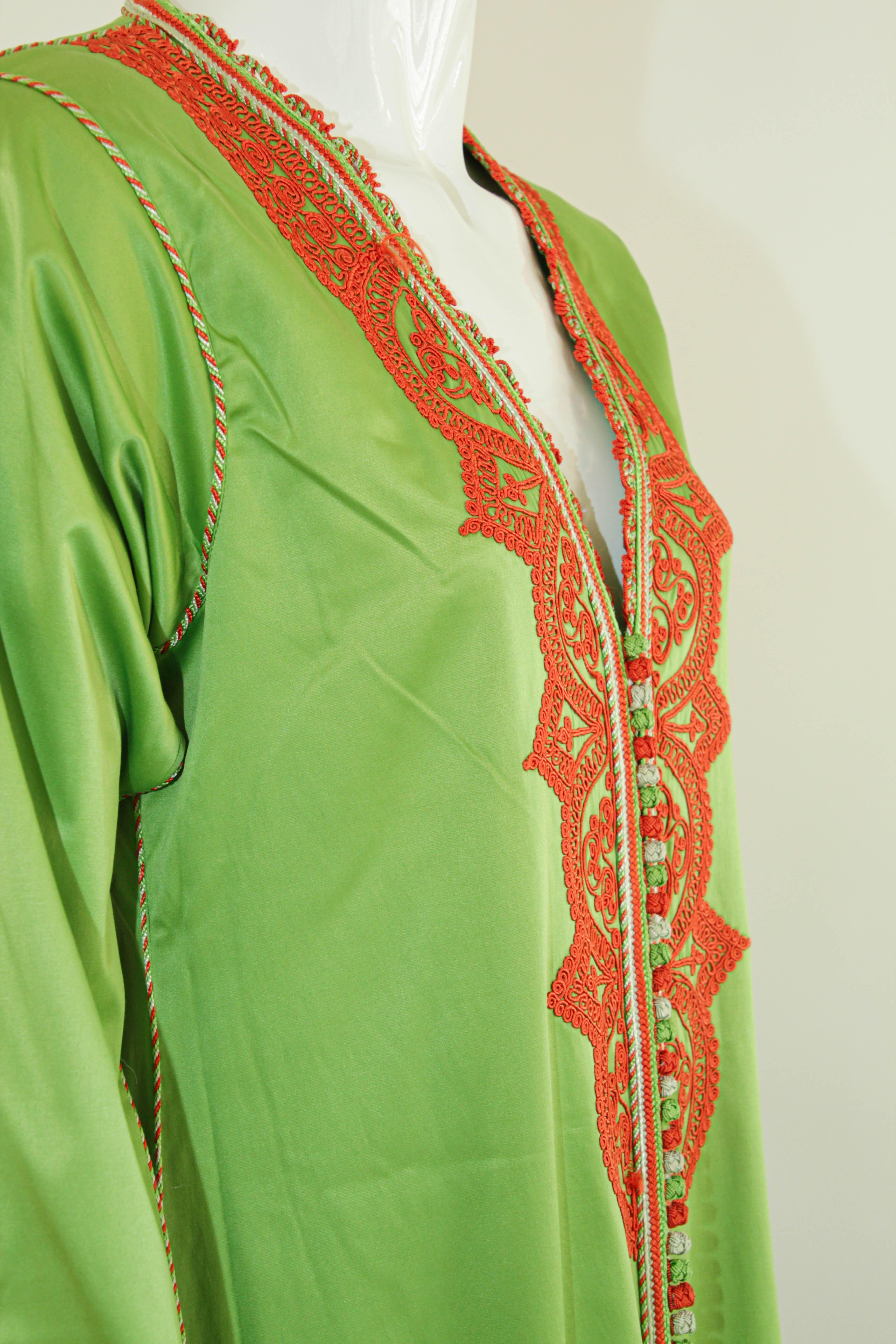 Vintage Moroccan Green Kaftan with Orange Embroideries For Sale 11