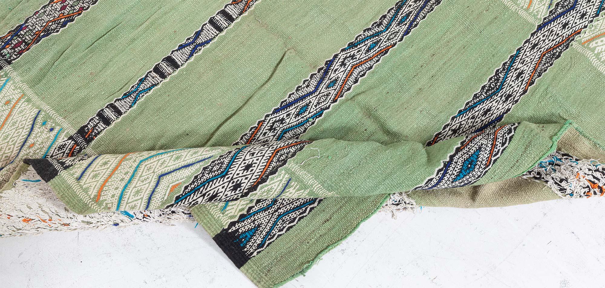 Vintage Marokkanischer Grüner Stammesteppich (20. Jahrhundert) im Angebot