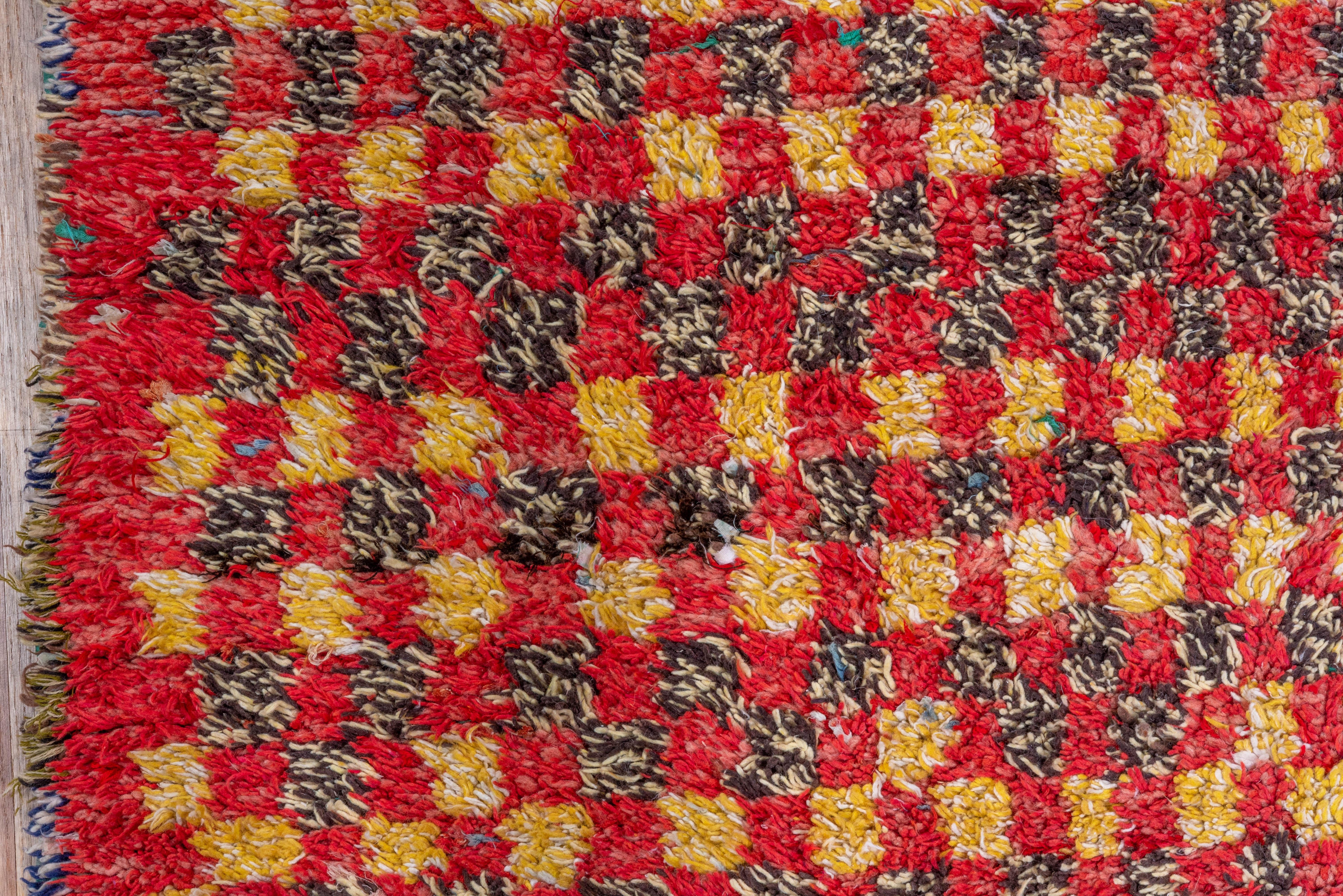20th Century Vintage Moroccan Hand-Knotted Boucherouite Rug Central Diamond Motif For Sale