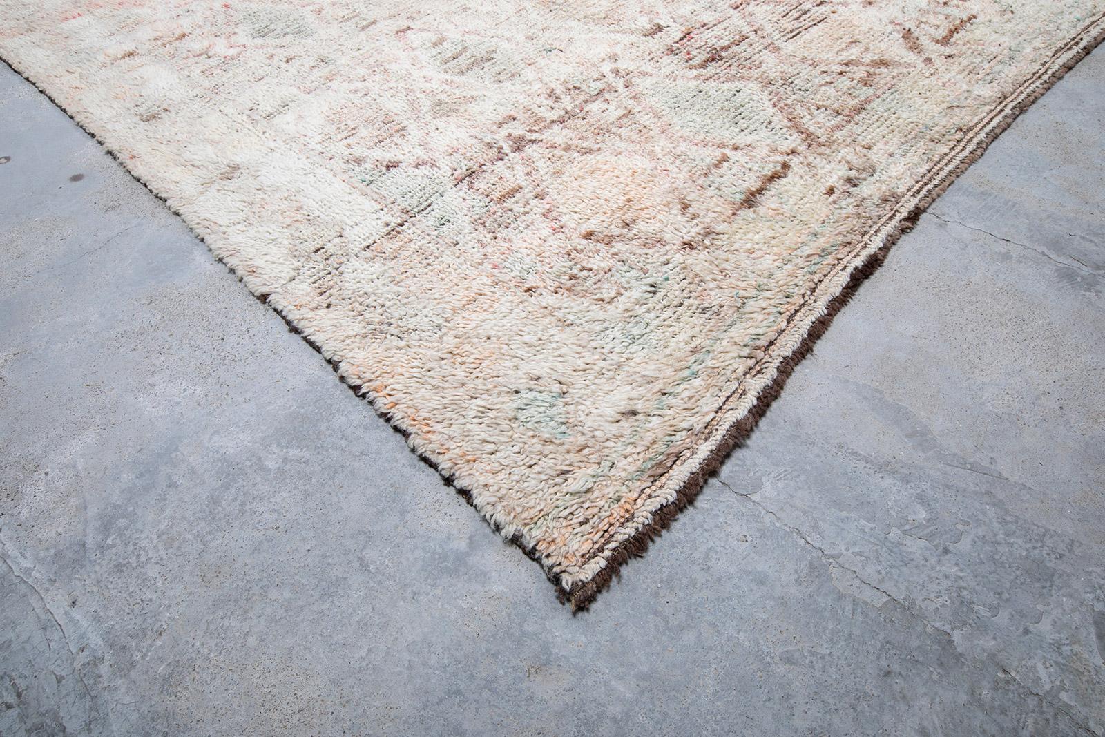 Hand-Knotted Vintage Moroccan Hand Knotted Diamond Pattern Rug in Beige and Pale Pink For Sale