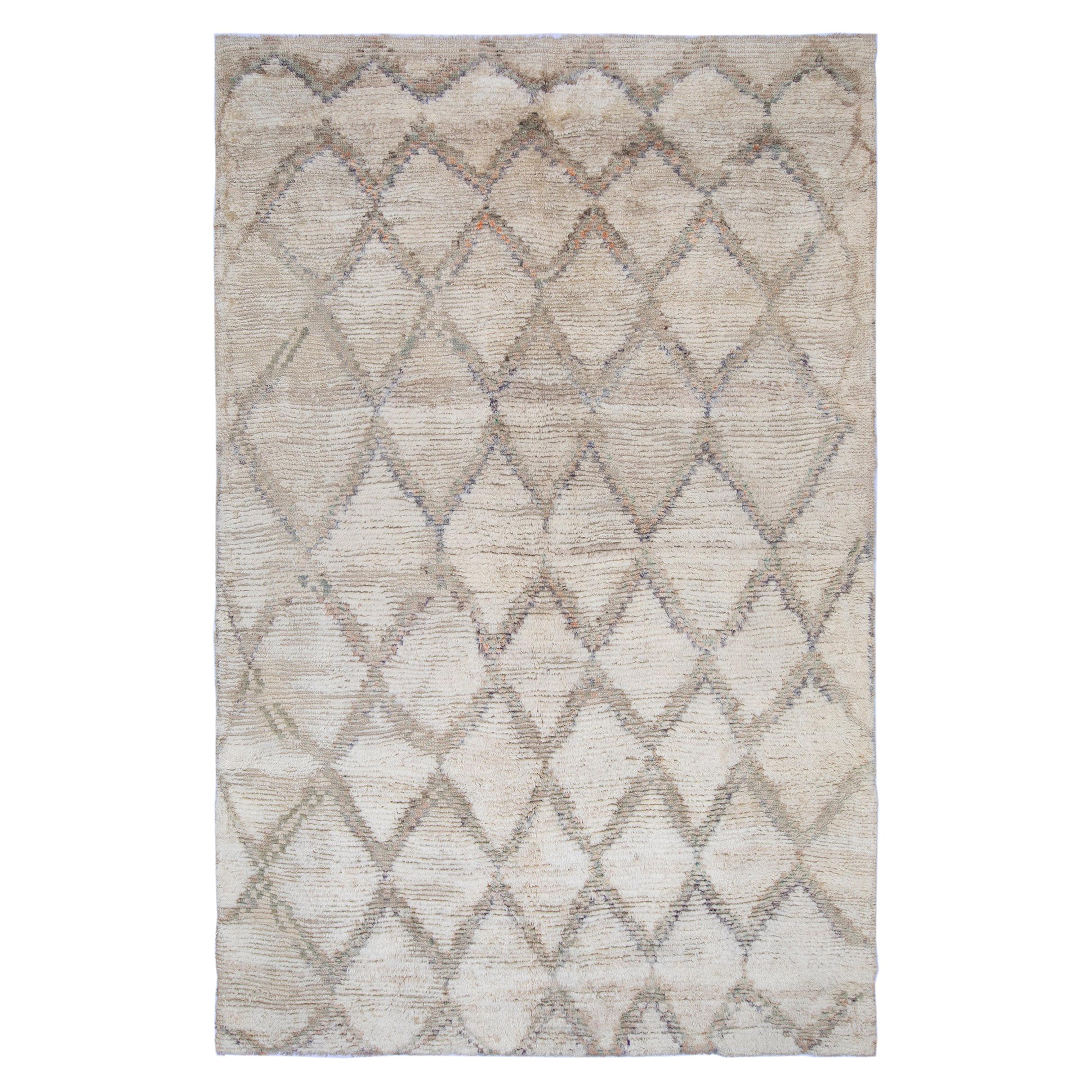 Vintage Moroccan Hand Knotted Diamond Pattern Rug in Sand and Beige Color For Sale