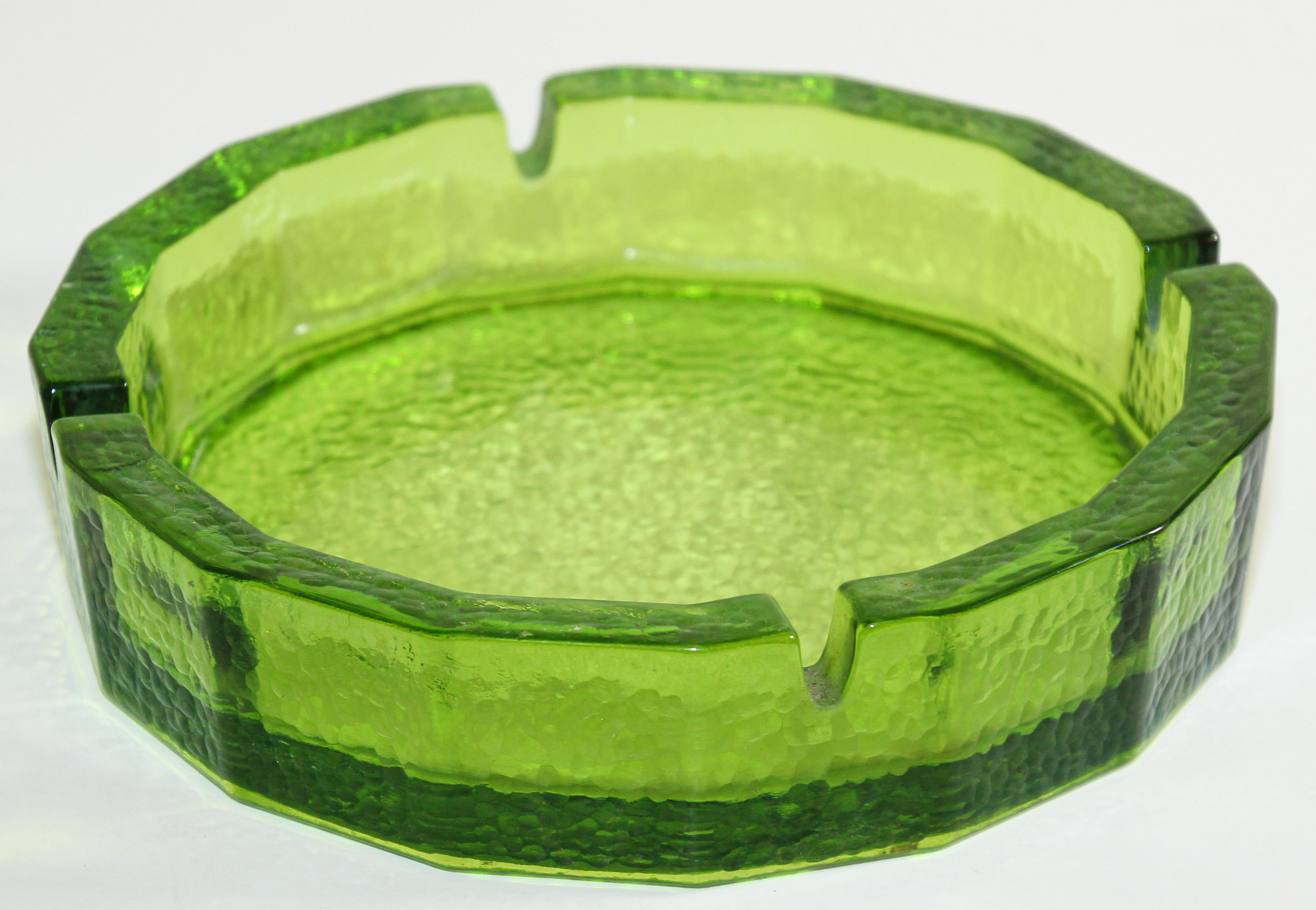 Mid-Century Modern Vintage Emerald Green Blenko Glass Ashtray