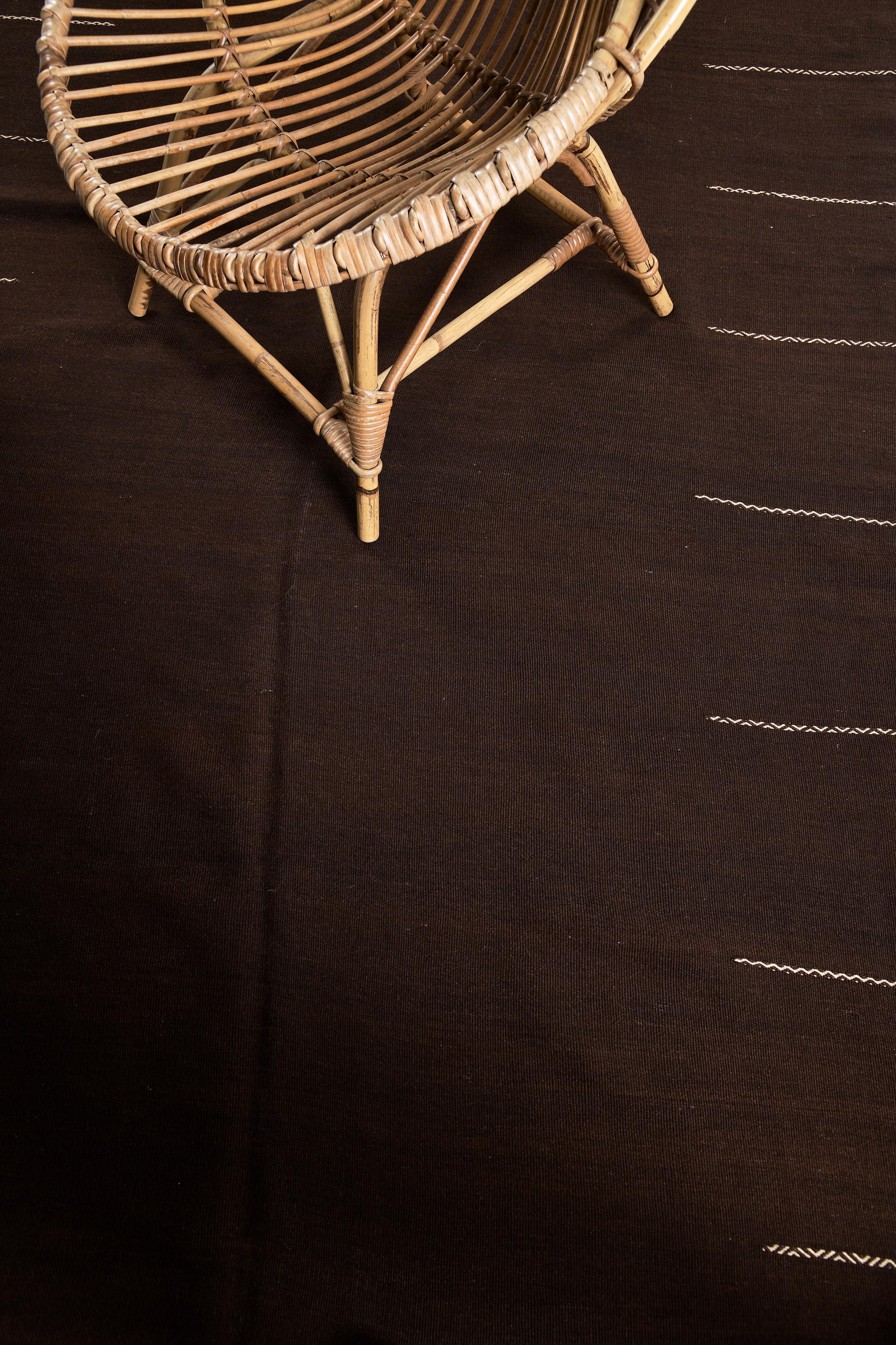Numéro de tapis
27323
Taille
5' 1