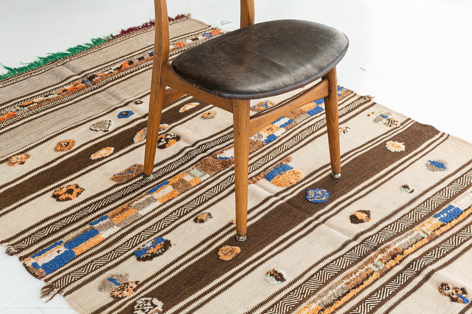 20ième siècle Vintage Marocain Haut Atlas Tribu Berbère Kilim en vente