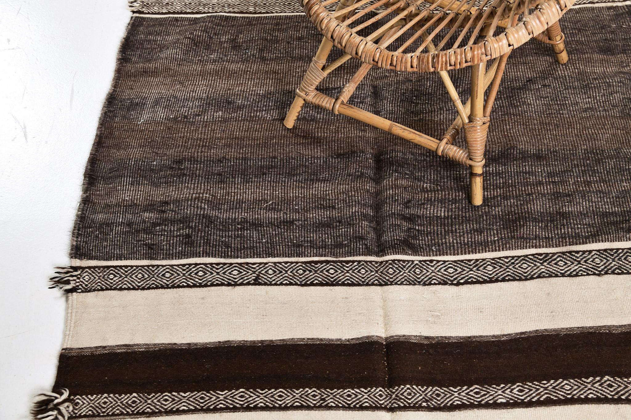 Kilim marocchino vintage della tribù berbera dell'Alto Atlante In condizioni buone in vendita a WEST HOLLYWOOD, CA