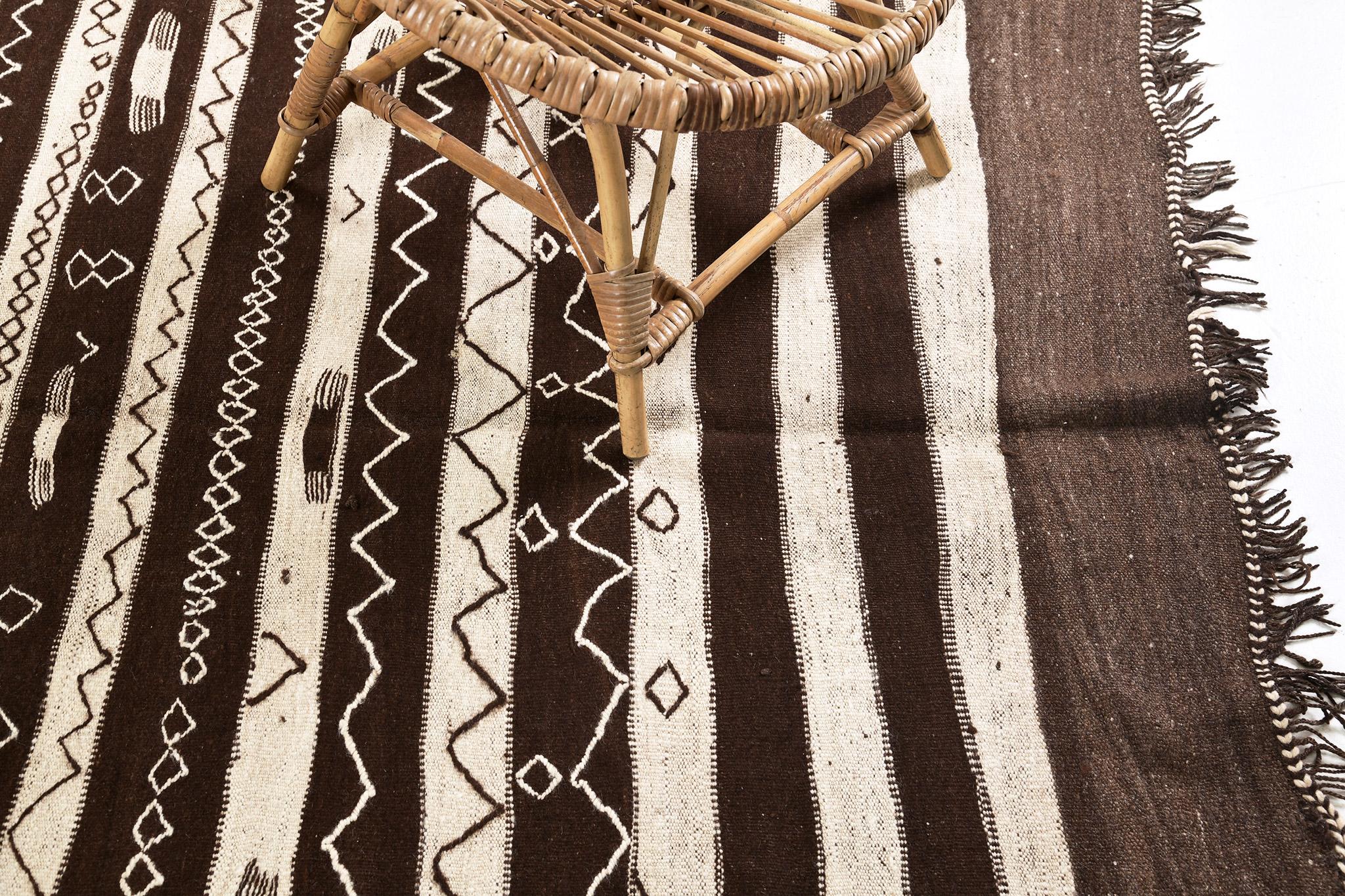Kilim vintage marroquí de la tribu bereber del Alto Atlas Lana en venta
