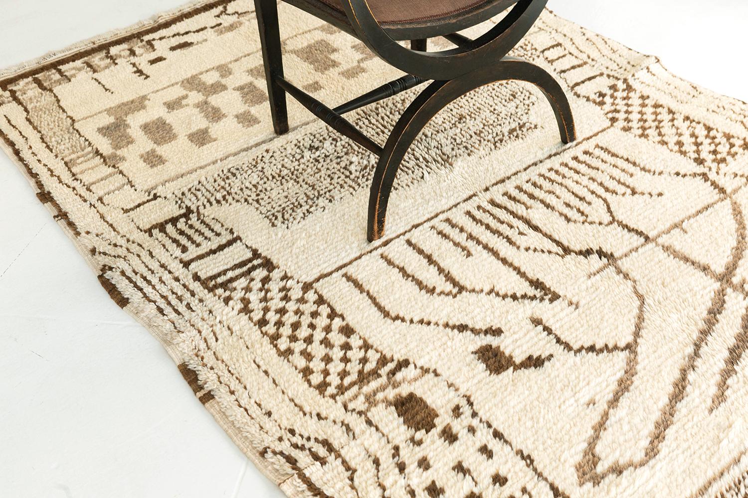 Hand-Knotted Vintage Moroccan High Atlas Tribe Rug Atlas Collection For Sale