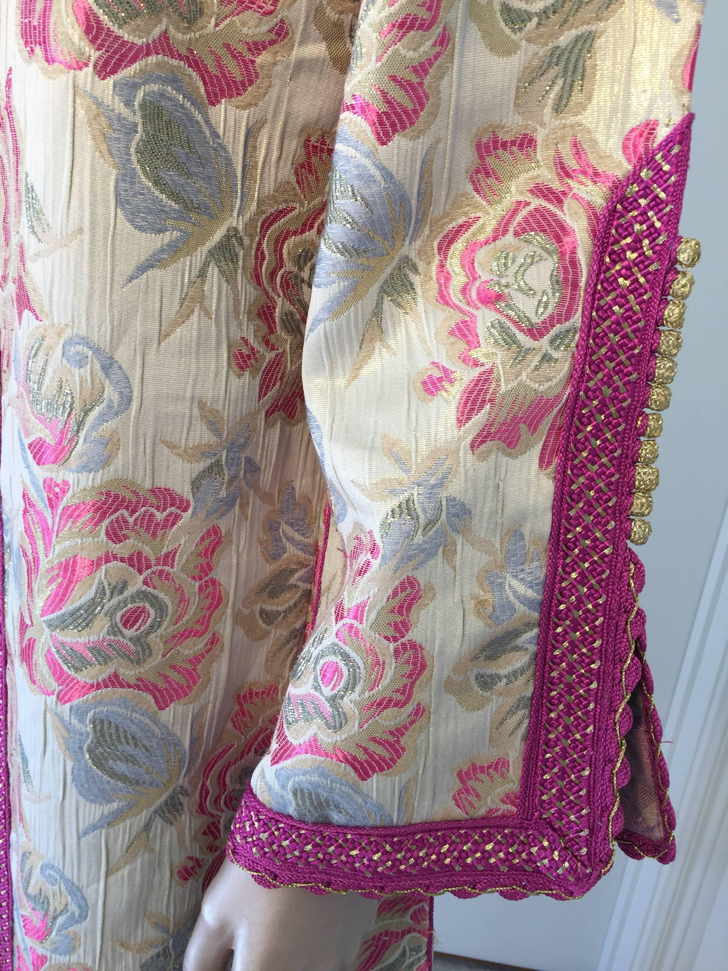 20th Century Vintage Moroccan Kaftan Brocade Embroidered with Pink and Gold Trim, circa 1970 For Sale