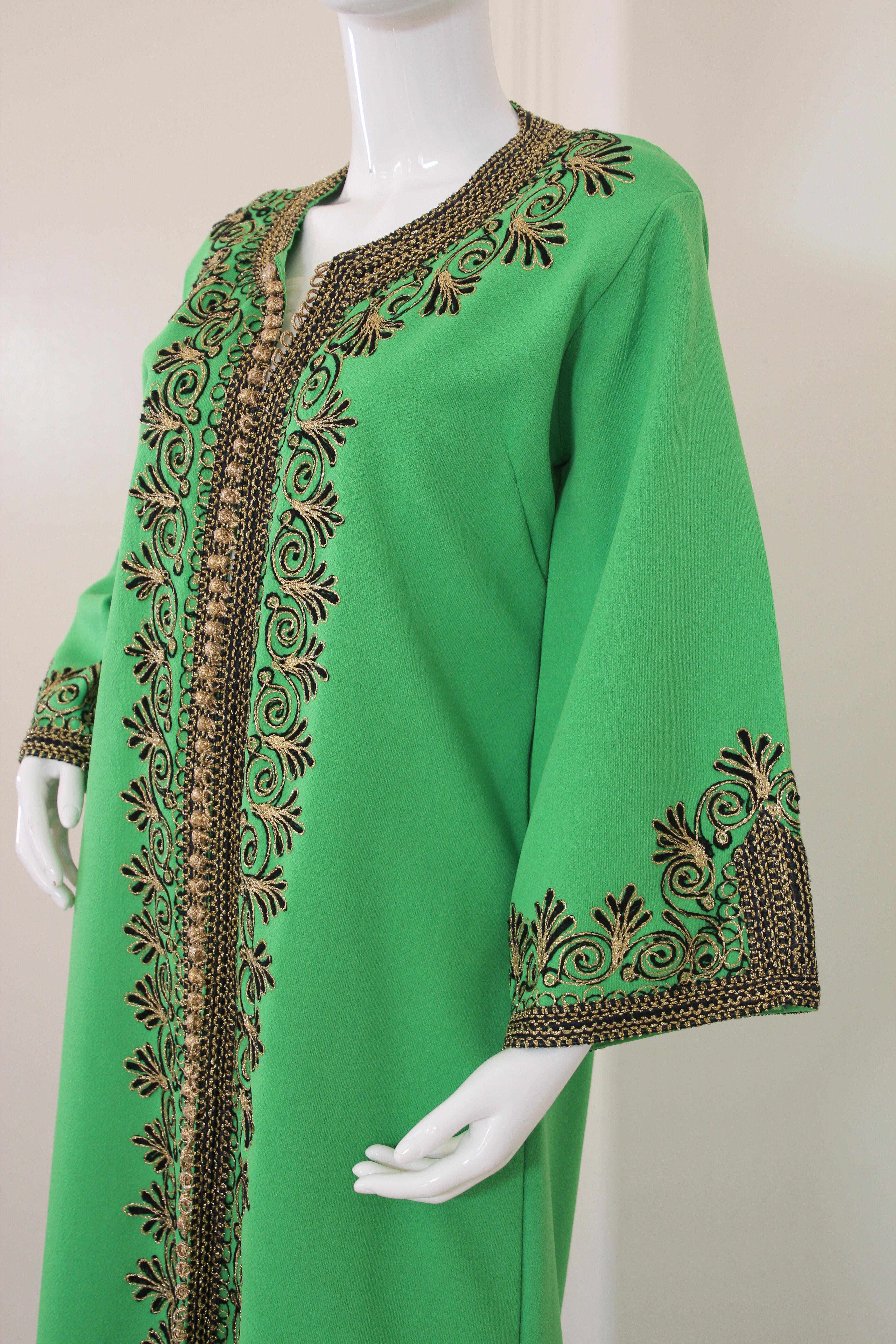 Embroidered Vintage Moroccan Kaftan Green Maxi Dress circa 1970 Size L For Sale