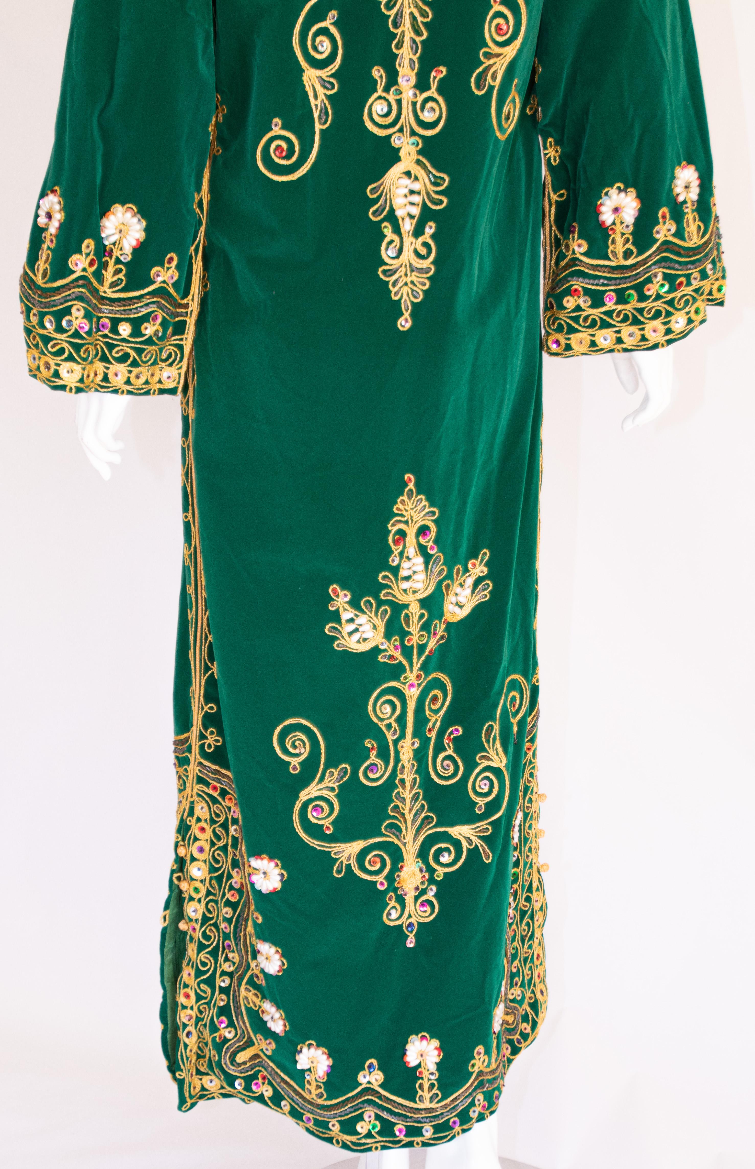 Vintage Moroccan Kaftan Green Velvet Embroidered 1960s 6