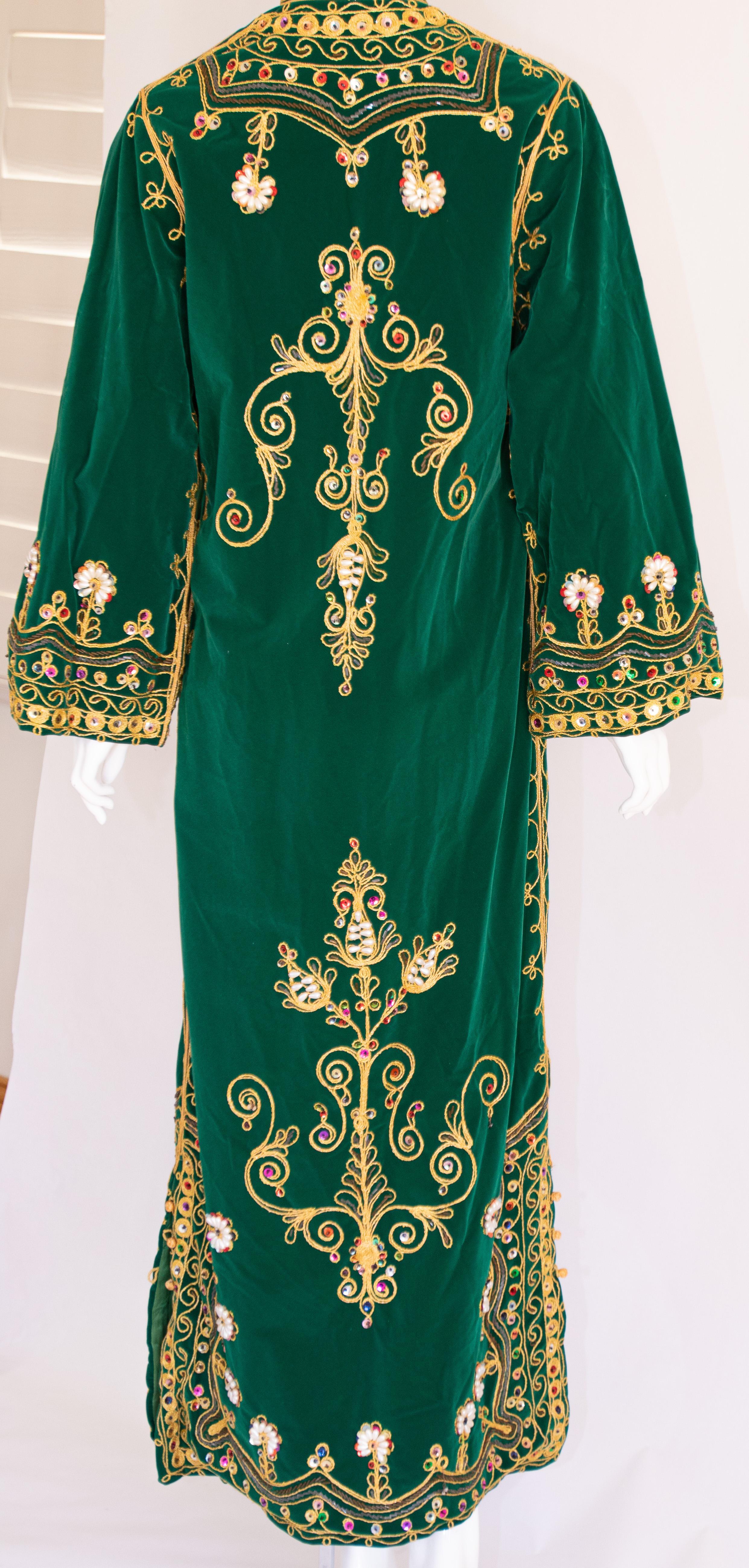 Vintage Moroccan Kaftan Green Velvet Embroidered 1960s 9