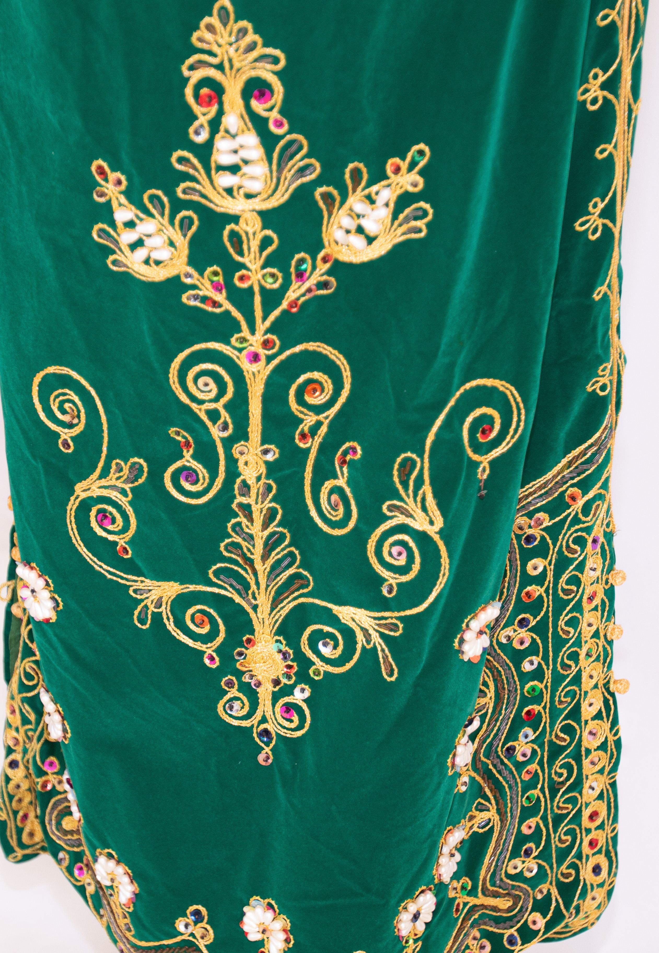 Vintage Moroccan Kaftan Green Velvet Embroidered 1960s 11