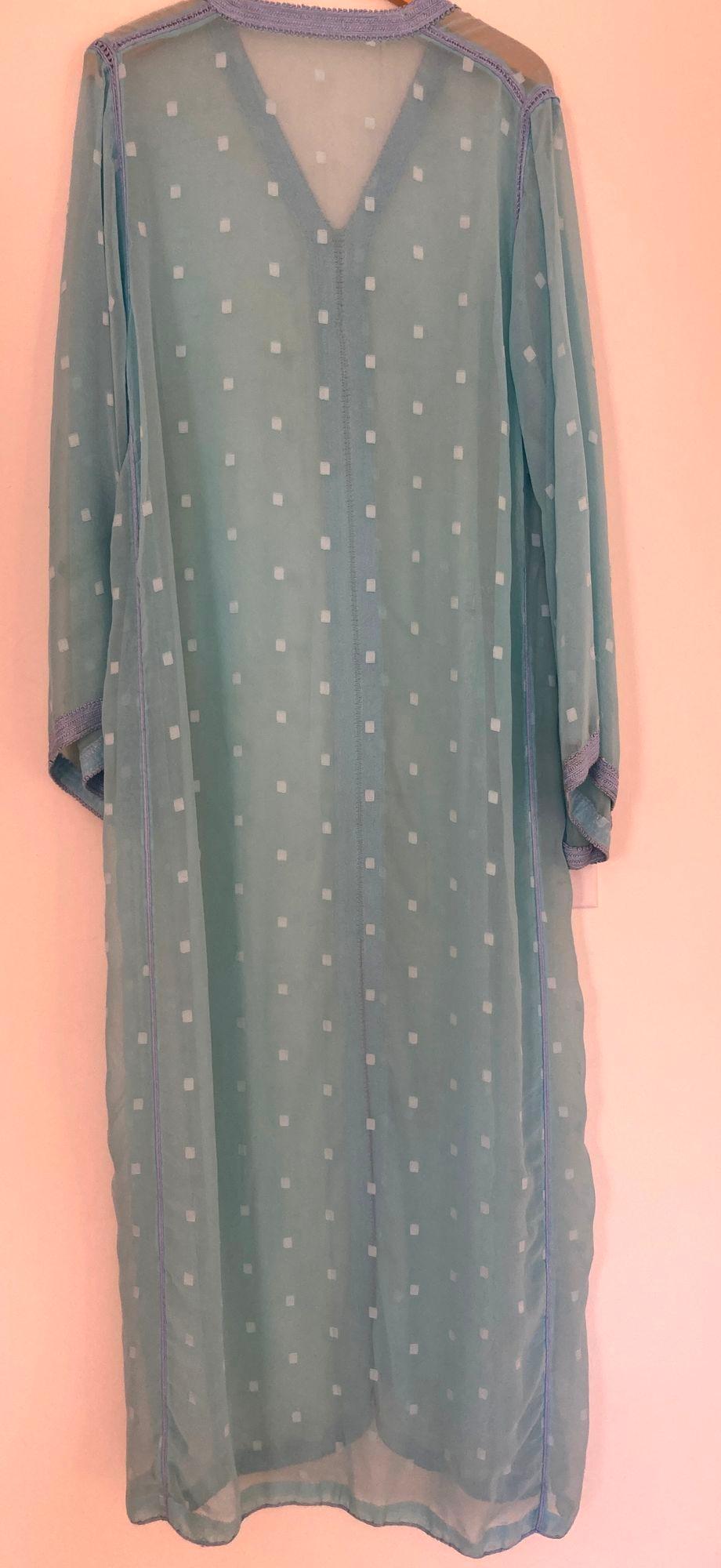 Vintage Moroccan Kaftan in Turquoise Cheer Fabric For Sale 4