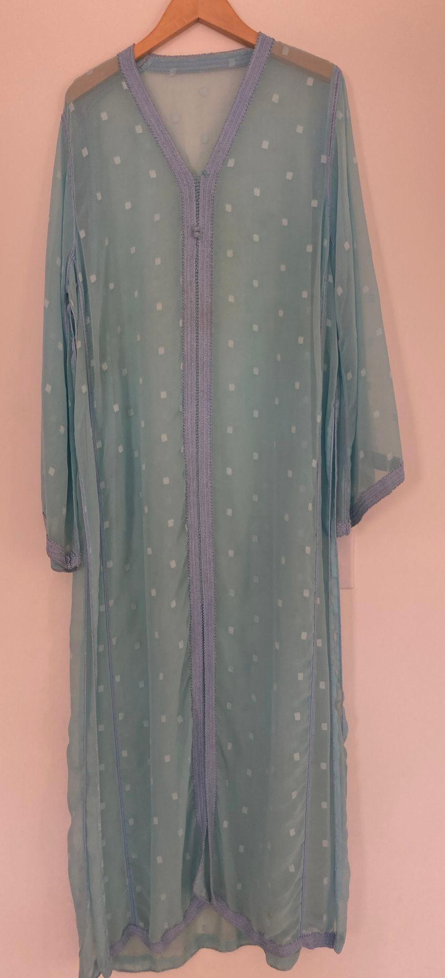 Vintage Moroccan Kaftan in Turquoise Cheer Fabric For Sale 5