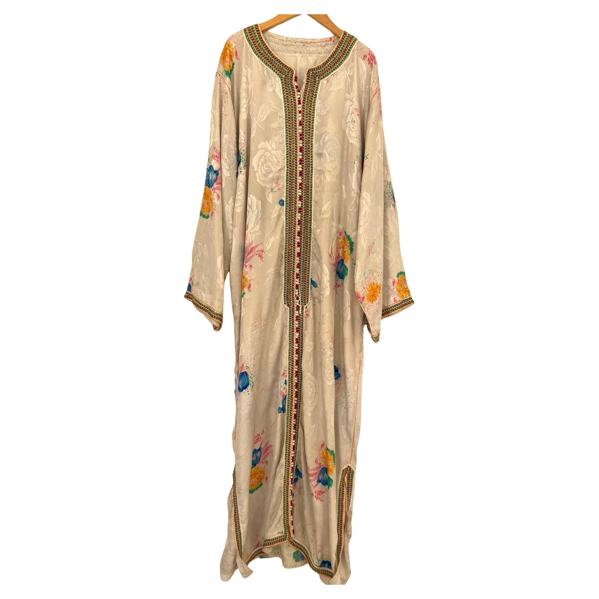 Vintage Moroccan Kaftan White Floral Design Circa Design Circa 1970