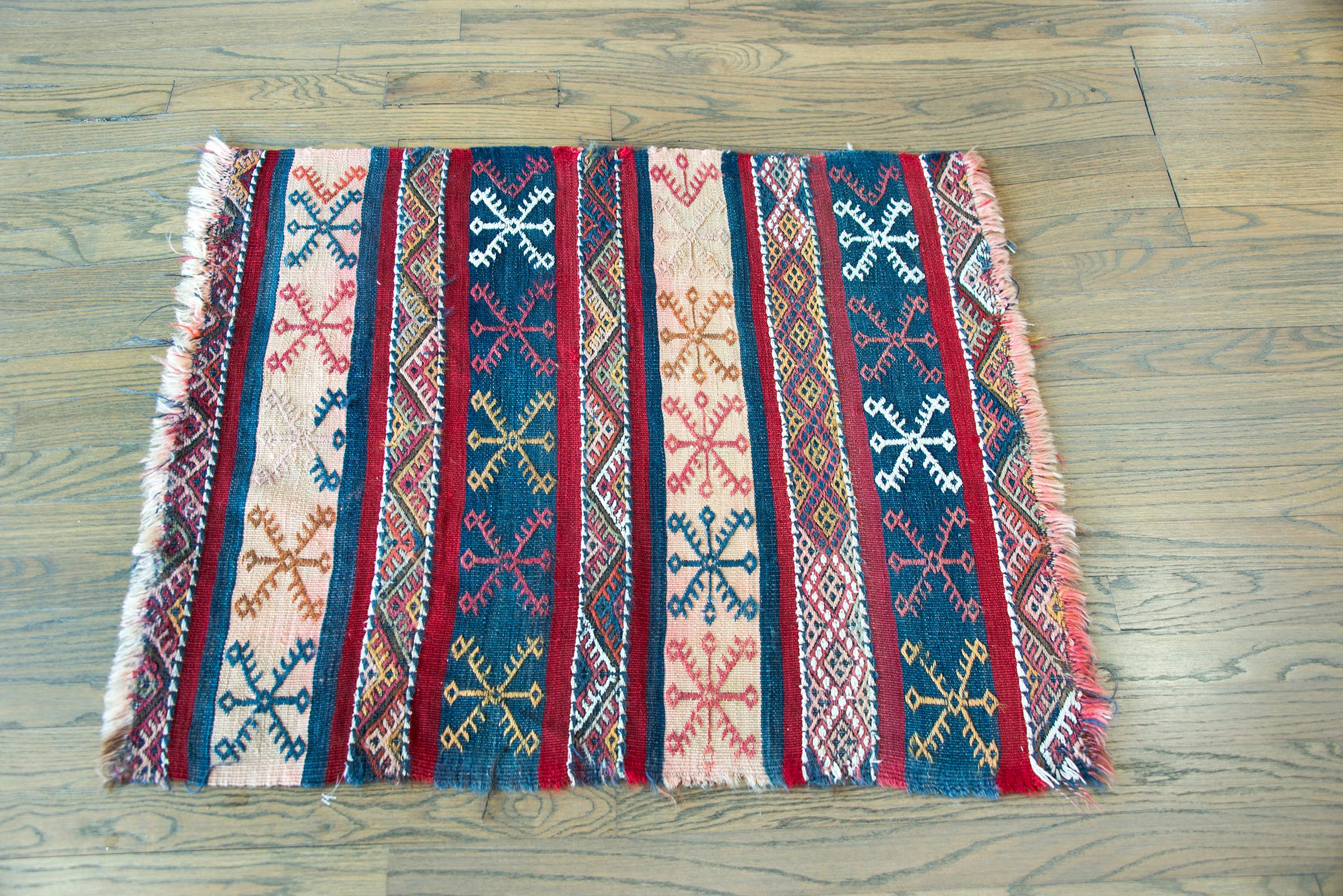 Marokkanischer Kelim-Teppich, Vintage im Angebot 6