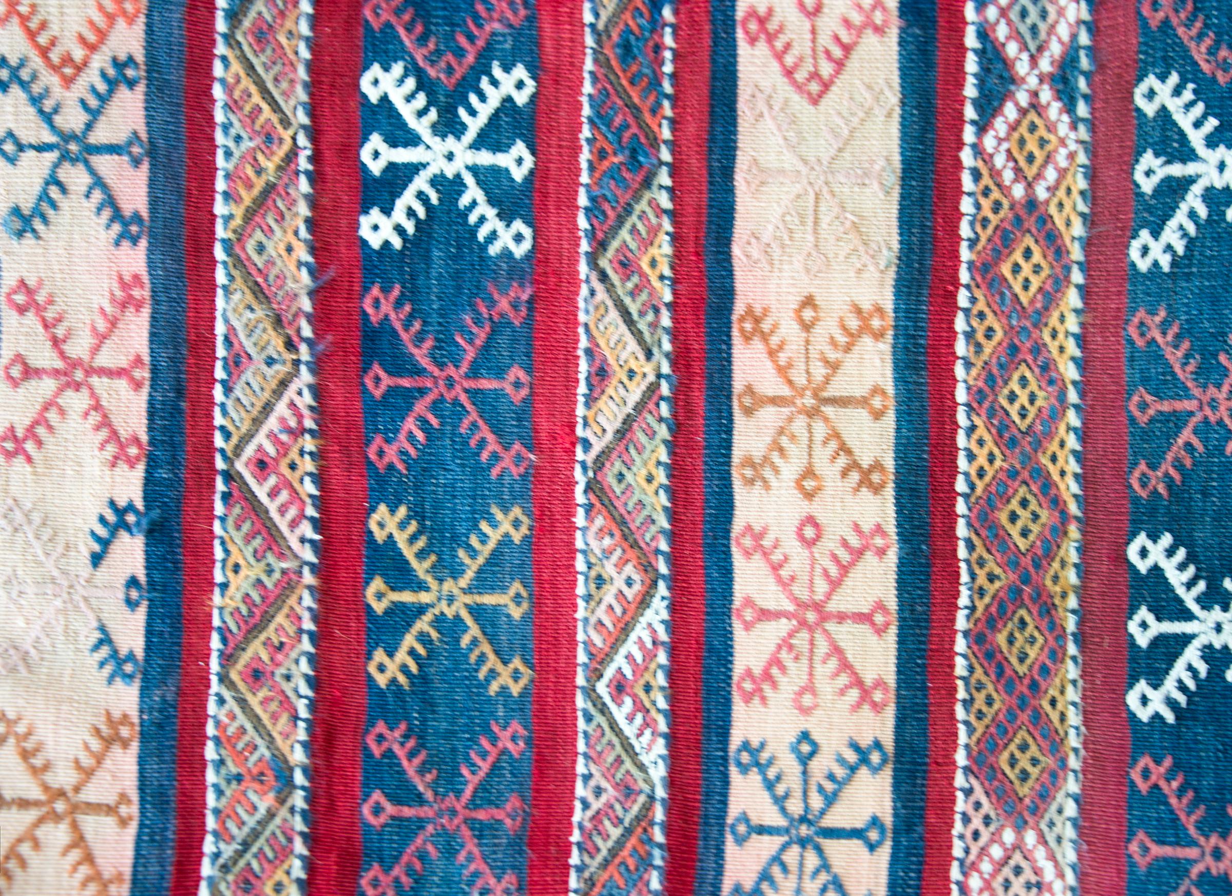 Marokkanischer Kelim-Teppich, Vintage im Angebot 1