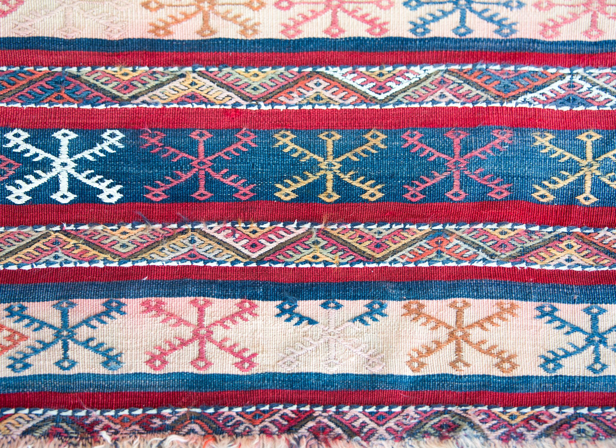 Marokkanischer Kelim-Teppich, Vintage im Angebot 3