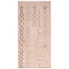 Vintage Moroccan Kilim Rug. Size: 4 ft 7 in x 9 ft 1 in