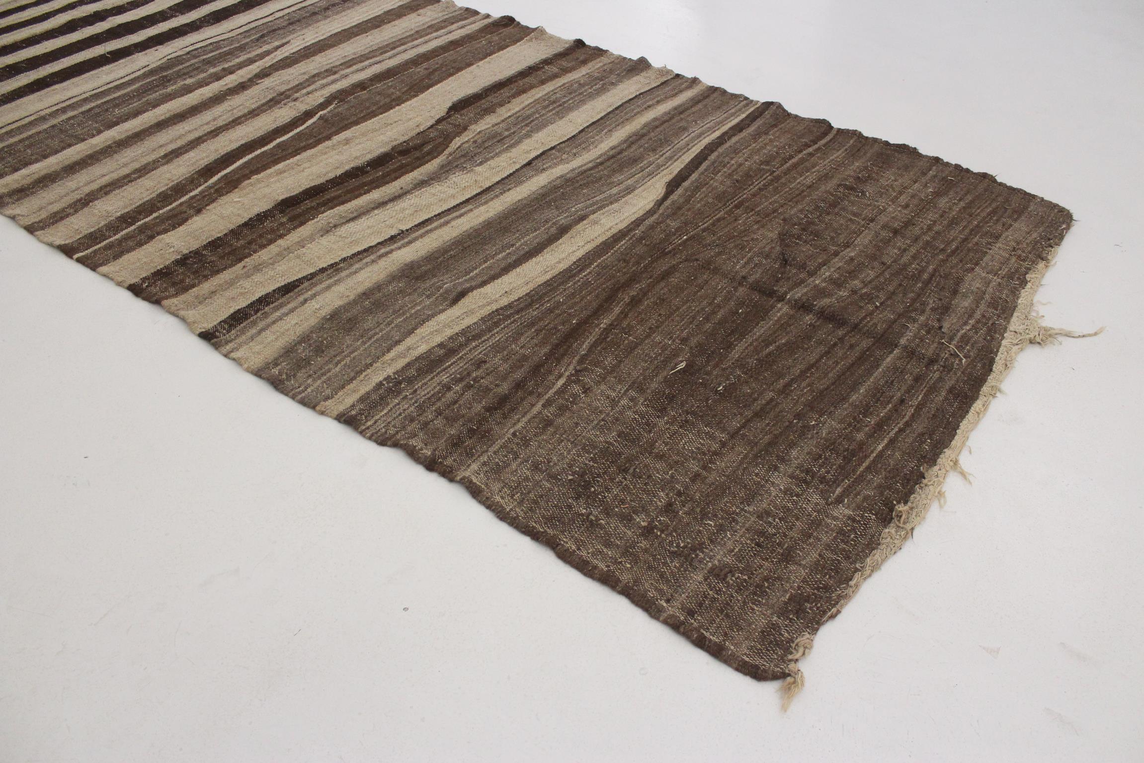 I sourced this rustic, heavy blanket or light kilim rug in the city of Taroudant, Morocco. I literally jump on a rug or textile when I find one with those wavy stripes! Did not hesitate for a minute when I met this beautiful vintage, rustic yet