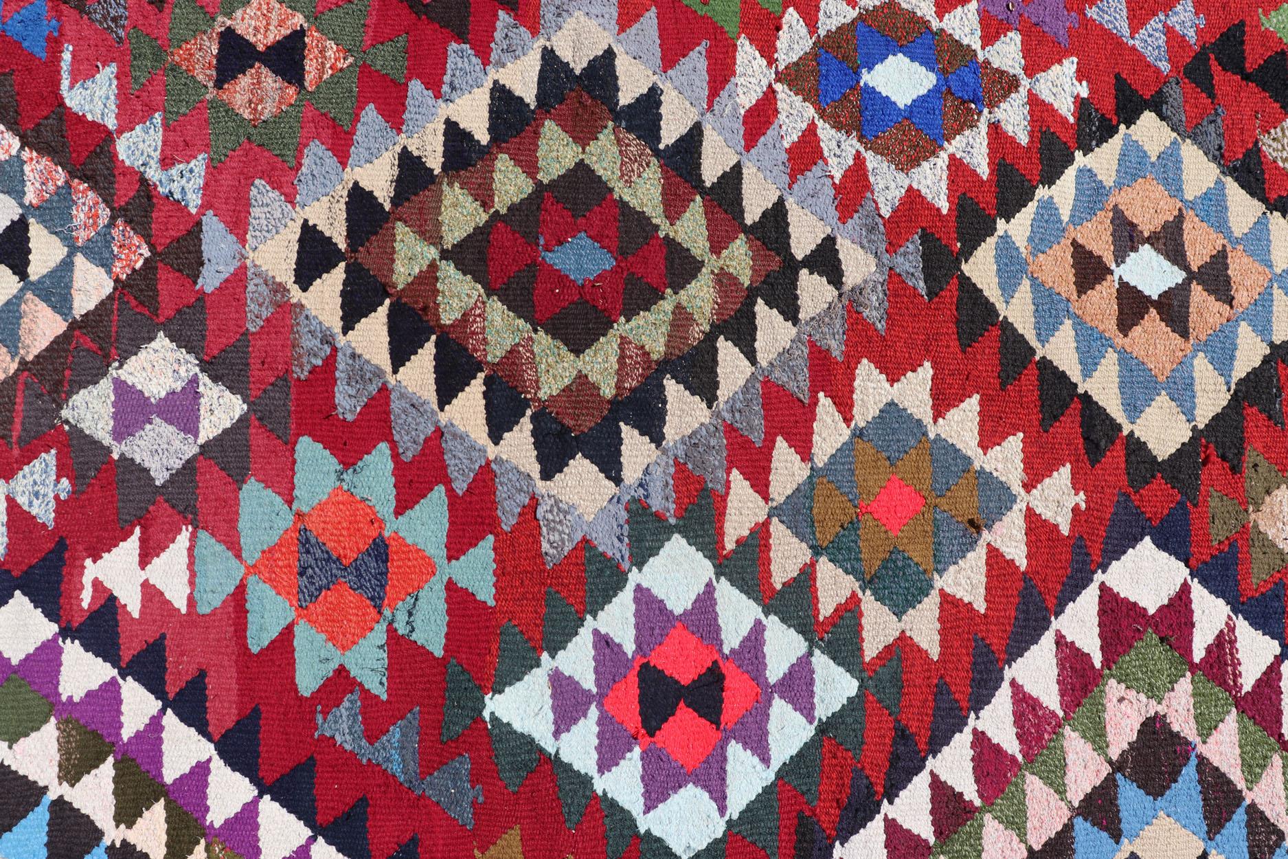 Rug & Kilim marocchino vintage con audaci diamanti geometrici in rosso e blu, 9'1 X 16'0 In condizioni buone in vendita a Atlanta, GA
