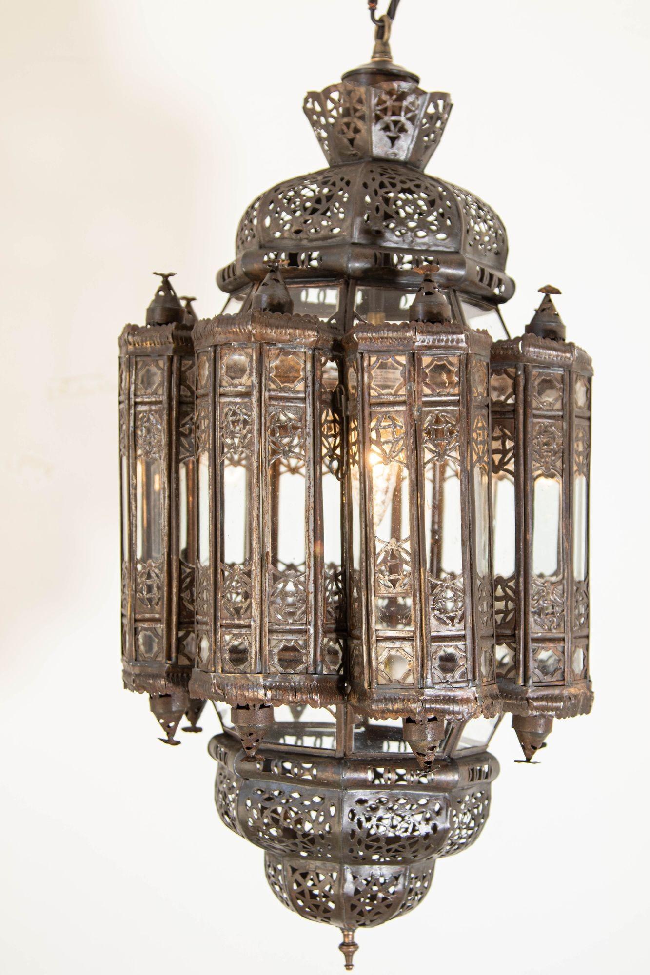 Vintage Moroccan Lantern Mamounia Clear Glass Hand-Crafted Ceiling Light Fixture In Good Condition For Sale In North Hollywood, CA